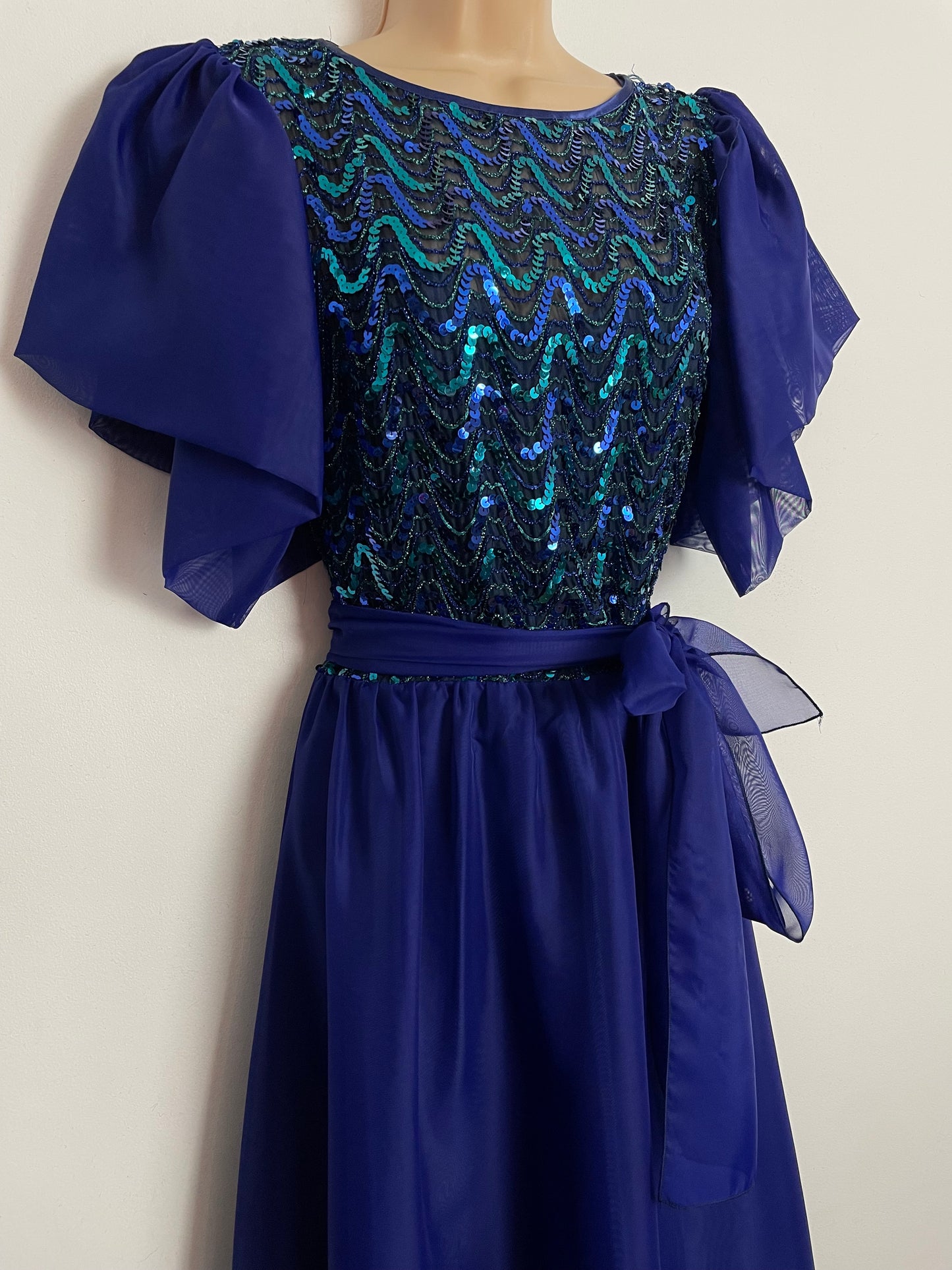 Vintage 1980s VERA MONT UK Size 8 Purpley Blue Sequin & Braid Trim Tulip Sleeve Occasion Evening Maxi Dress