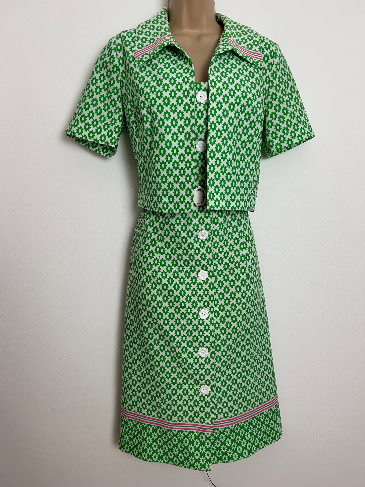 Vintage 1960s MARY HARNES Size 12 Green & White Daisy Floral Print Dress & Jacket Two Piece Set