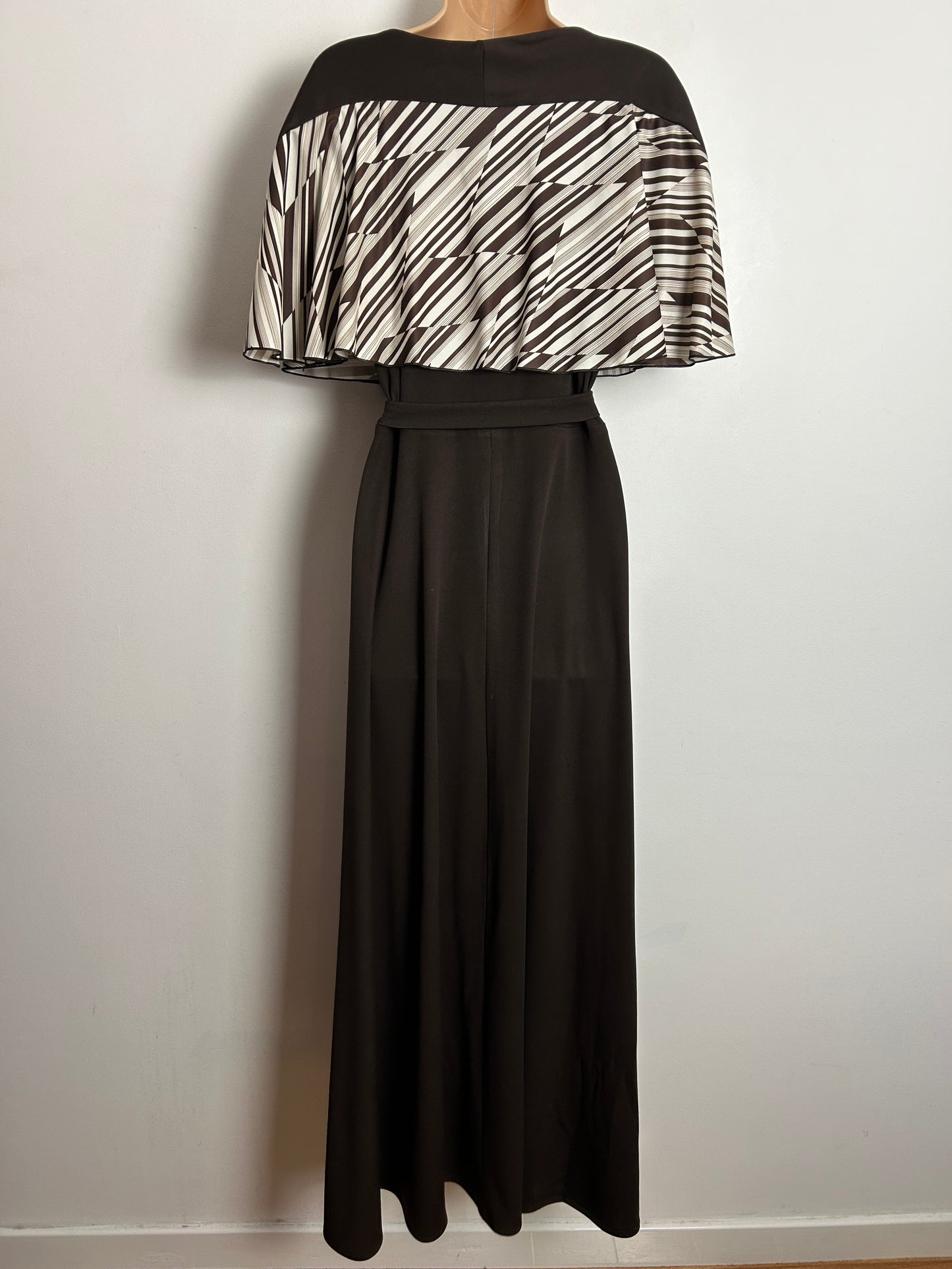 Vintage 1970s DEVONSHIRE LADY UK Size 14-16 Brown & Cream Stripe Print Cape Sleeve Belted Maxi Dress