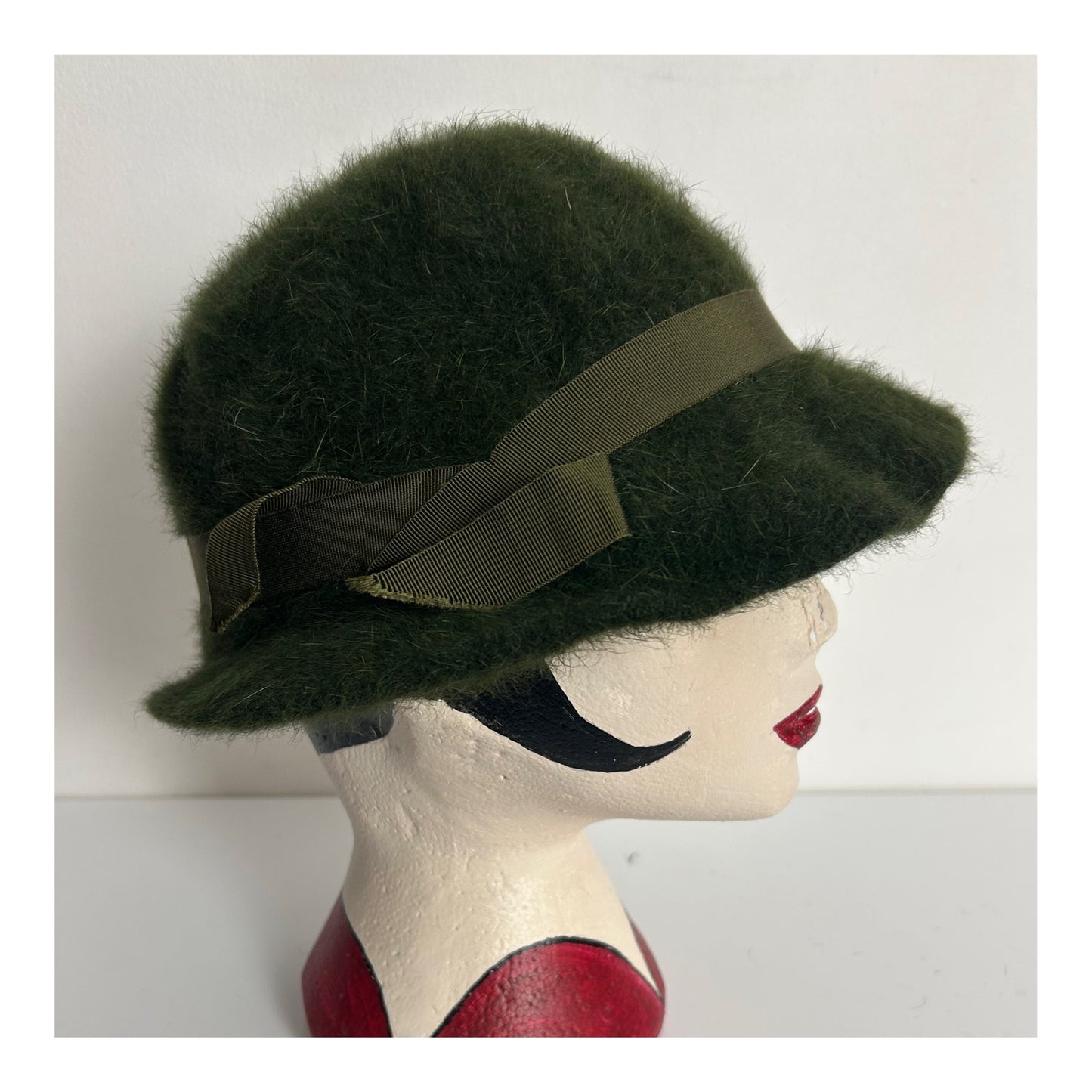 Vintage PIERRE LAULHERE PARIS Dark Green Angora & Wool Mix Hat
