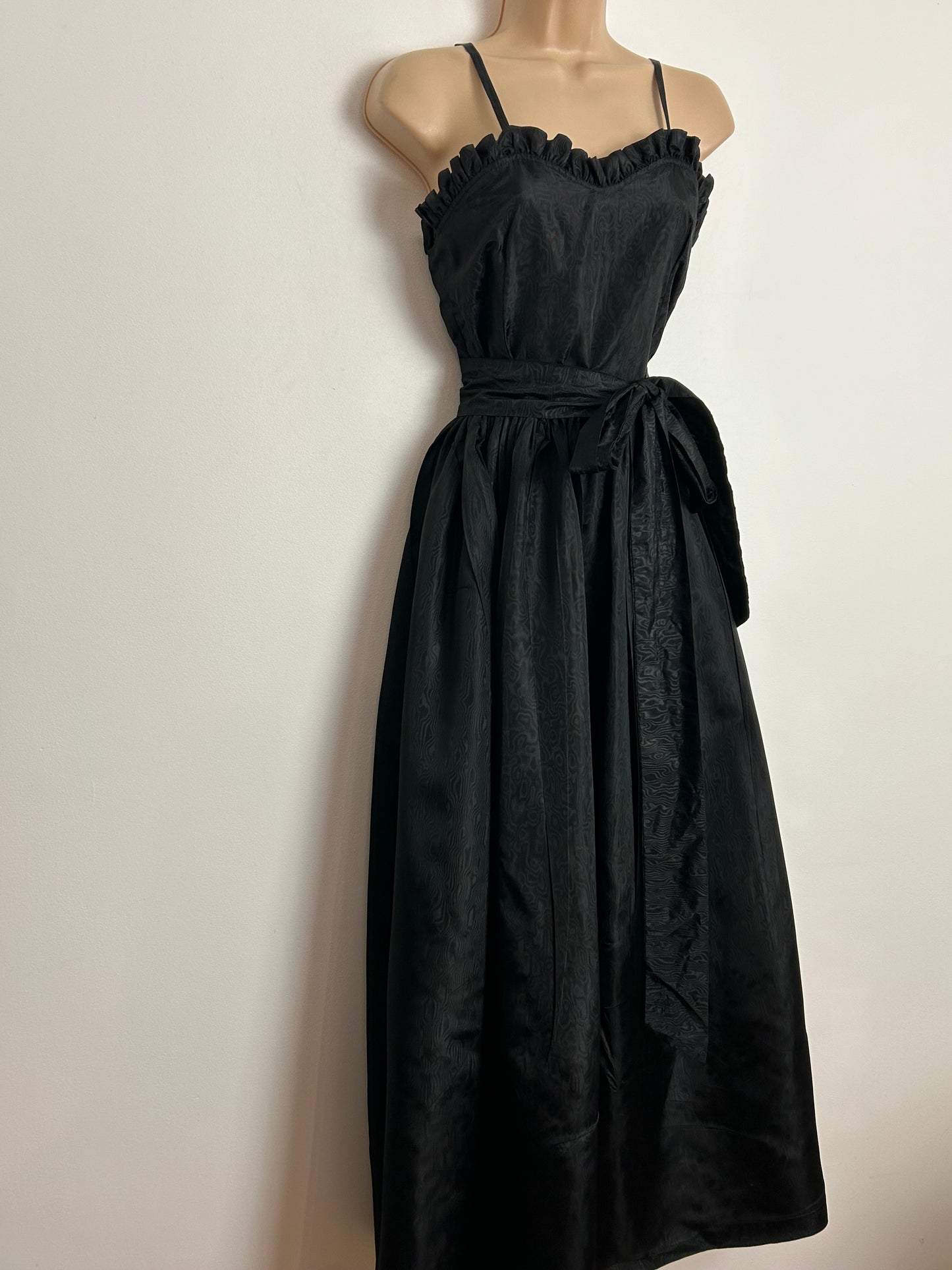 Vintage Early 1980s VIVIEN SMITH UK Size 6 Black Moire Watermark Fabric Party Prom Occasion Dress