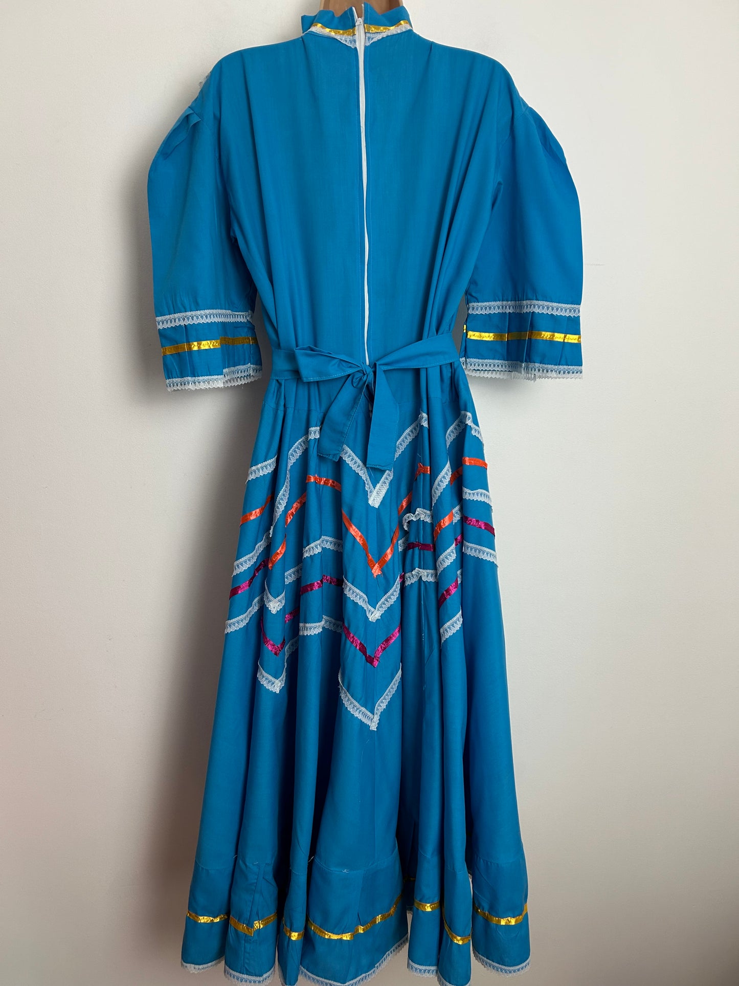 Vintage 1980s CLASSICOS Size 16 Blue Ribbon & Lace Trim Full Circle Mexican Patio Dress