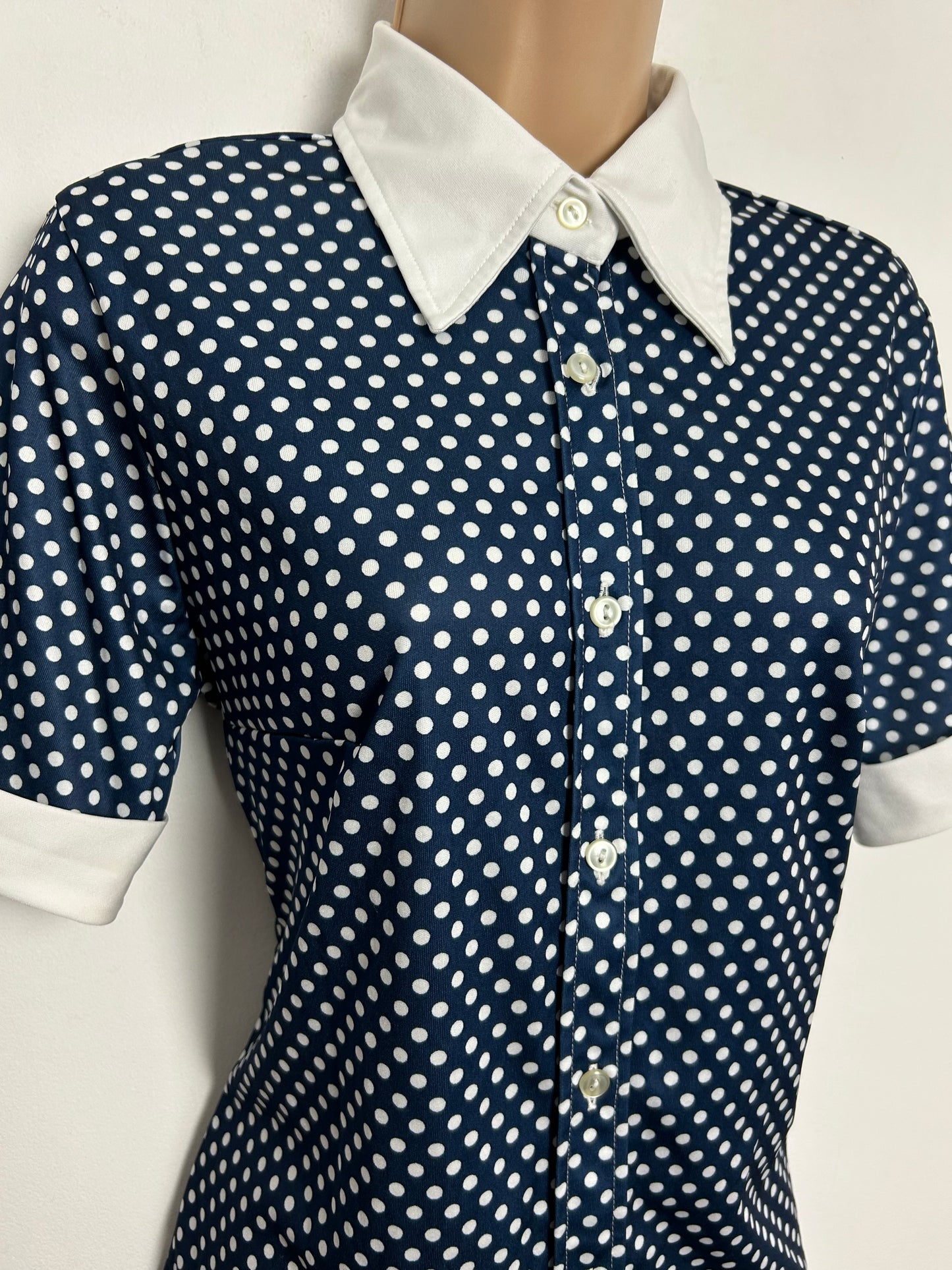 Vintage 1980s FASHION STYLE Size 10 Navy Blue & White Polka Dot Print Short Sleeve Shirt