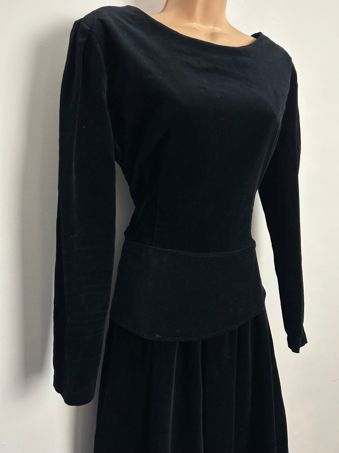 Vintage 1970s ADINI Size 12 Black Indian Cotton Velvet Peplum Tie Back Gothic Midi Dress