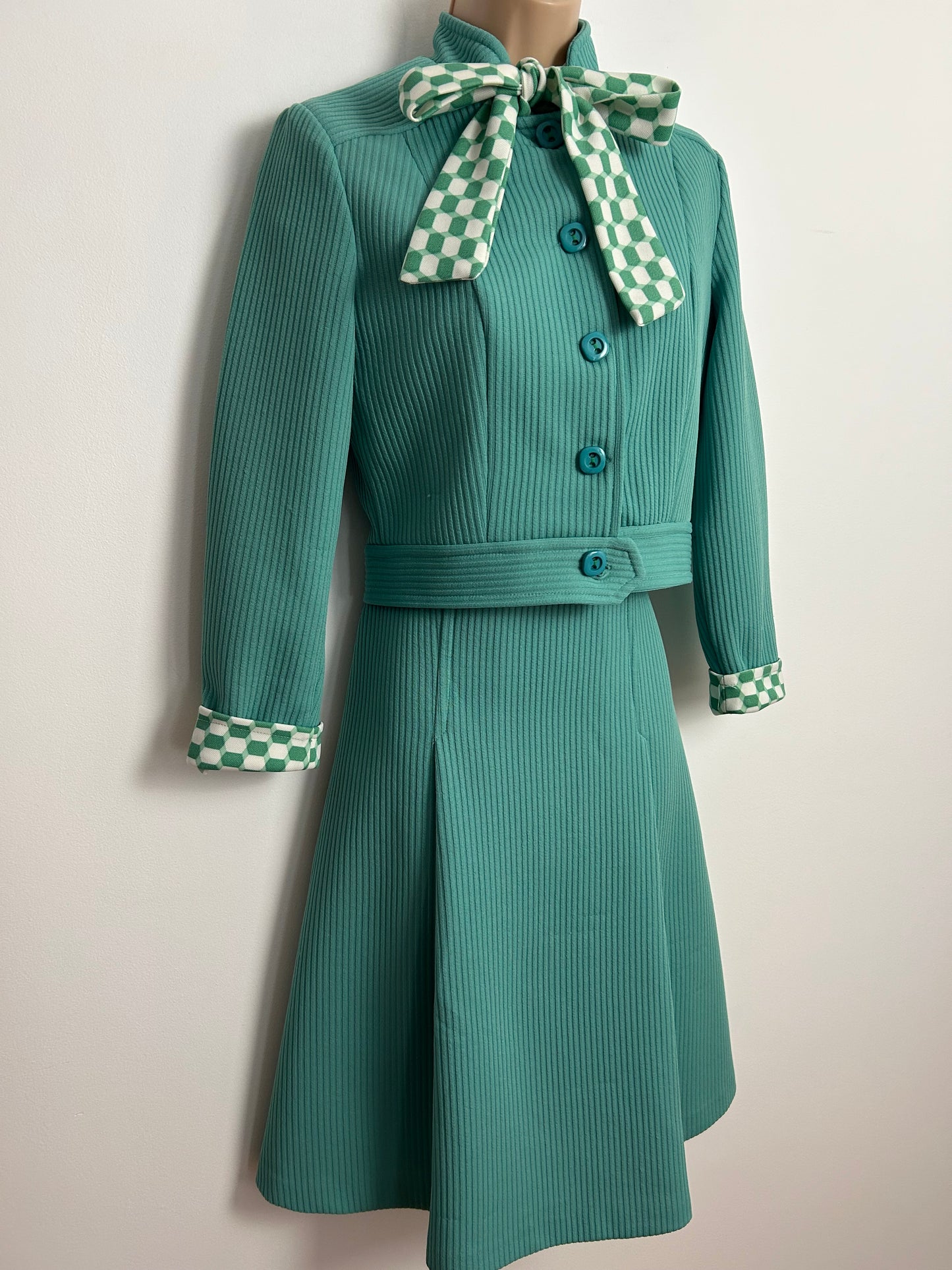 Vintage 1960s UK Size 10 Mint Green & White Geo Print Pussy Bow Mod Dress & Matching Jacket