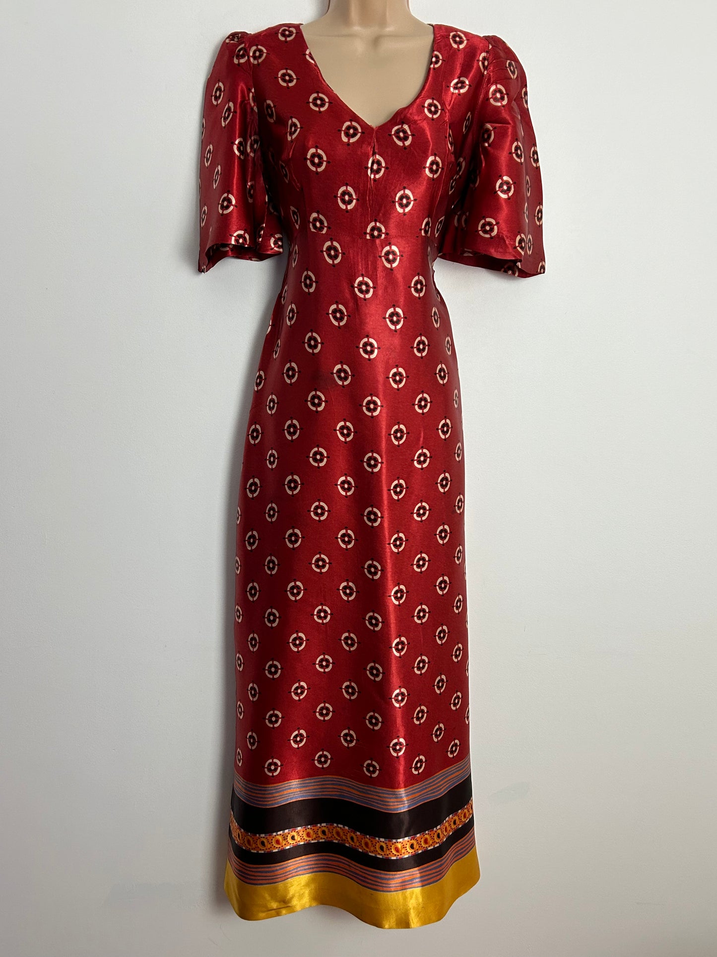 Vintage 1970s UK Size 8 Gorgeous Brick Red Abstract Circular Print Short Sleeve Flared Sleeve Maxi Dress