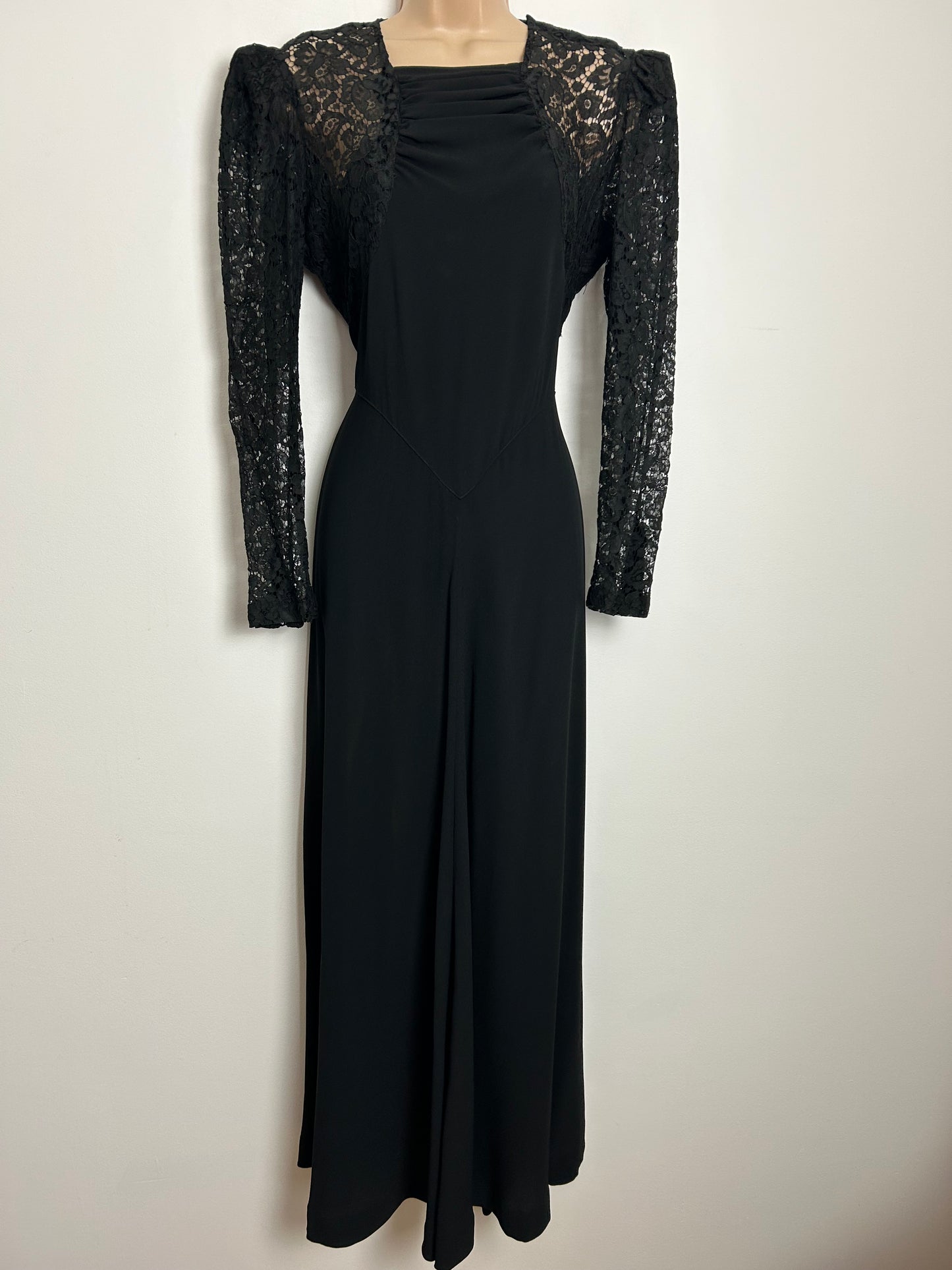 Vintage 1930's 1940's Size 14 STUNNING Black Lace & Satin Backed Rayon Evening Occasion Gown