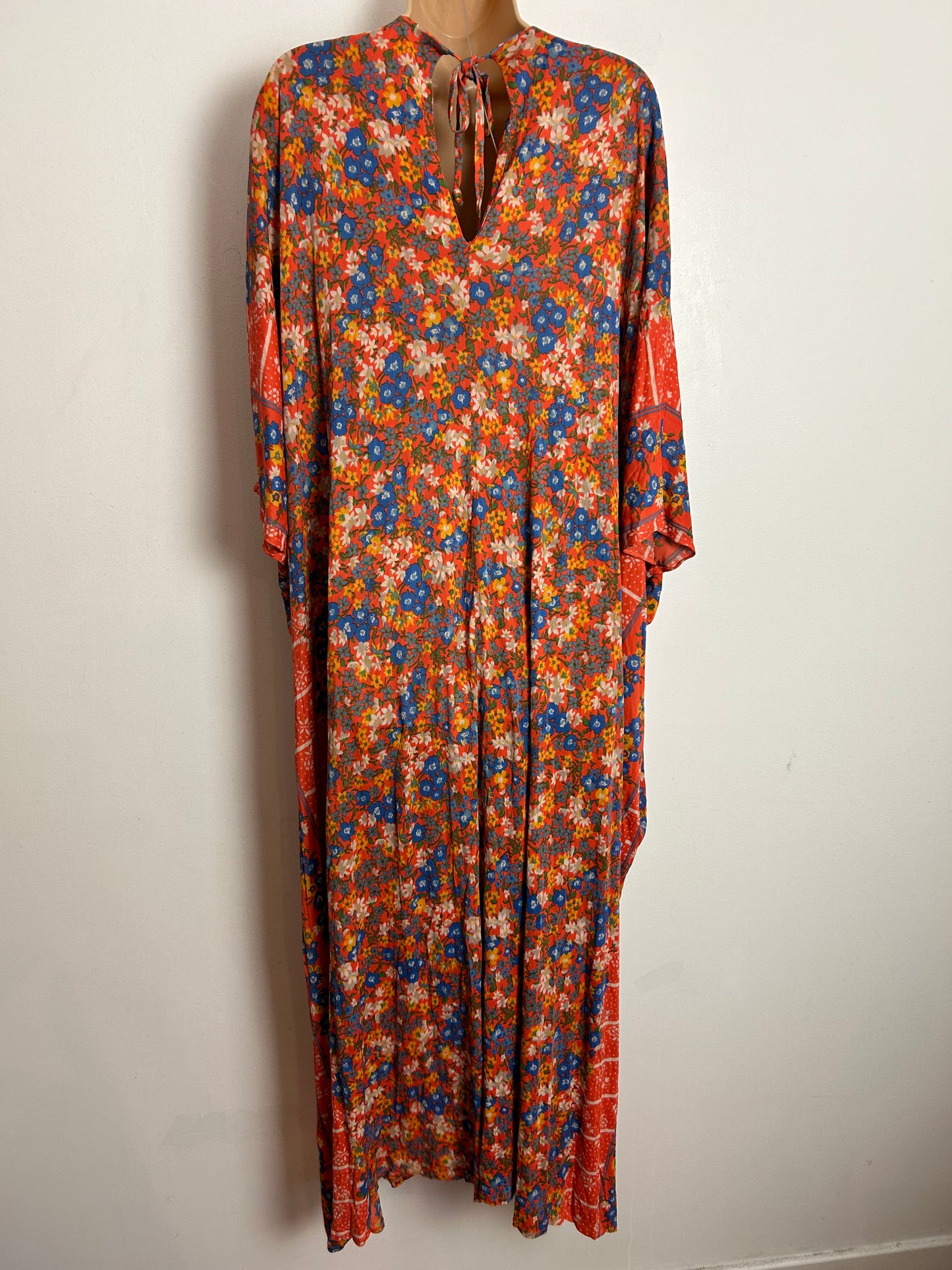 Vintage 1970s One Size Orangey Red Blue & Yellow Floral Print Wide Sleeve Kaftan Maxi Dress