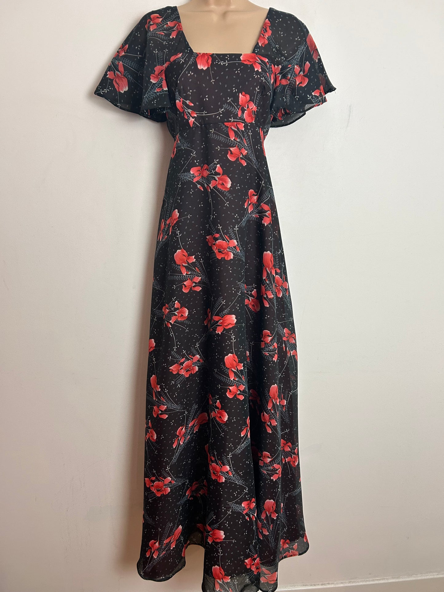 Vintage 1970s UK Size 8 Pretty Black & Coral Orange Floral Print Maxi Dress