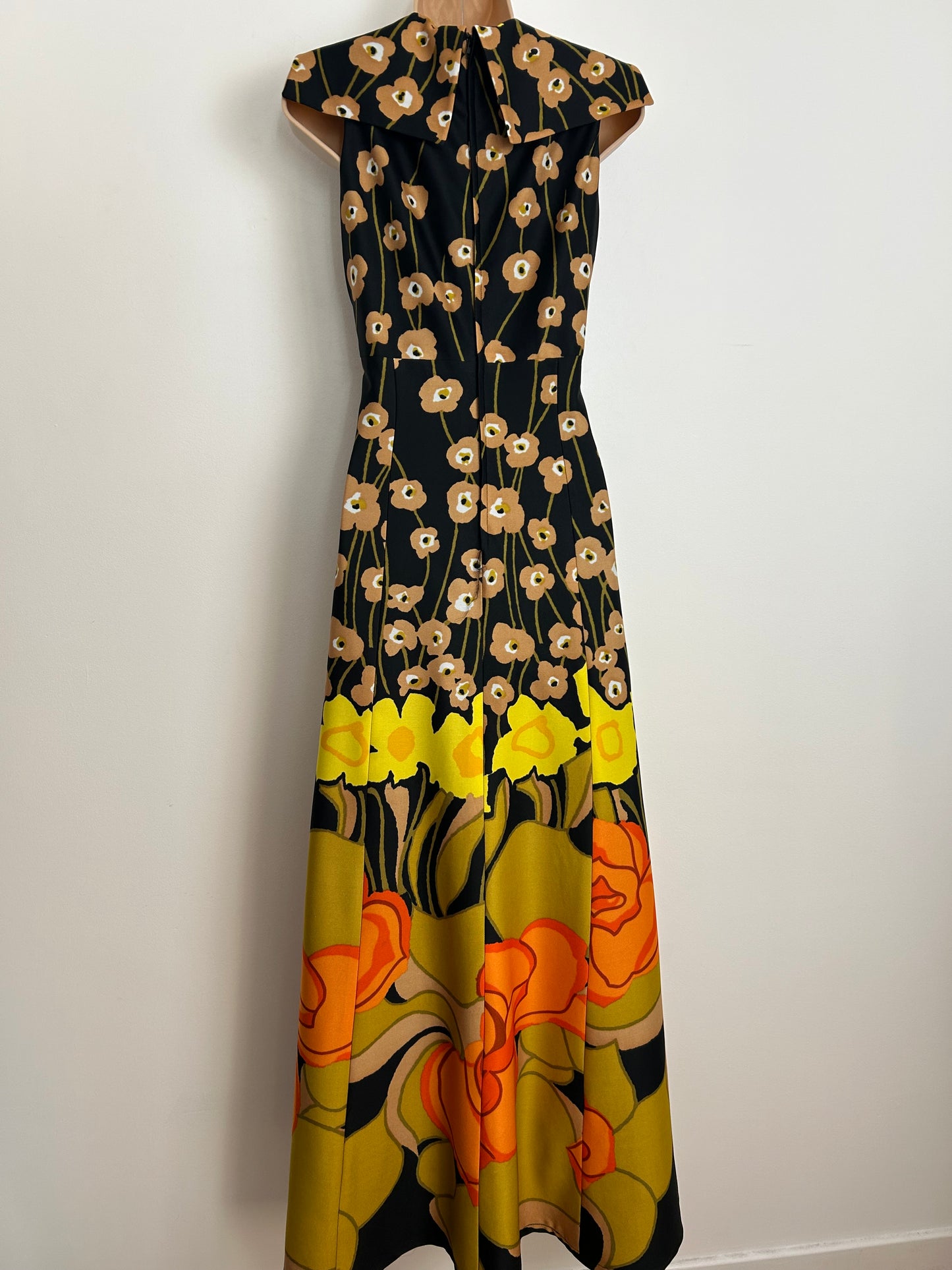 Vintage 1970s MODELE DE PARIS Size 8-10 Black Beige Yellow & Orange Floral Print Wide Collared Sleeveless Maxi Dress