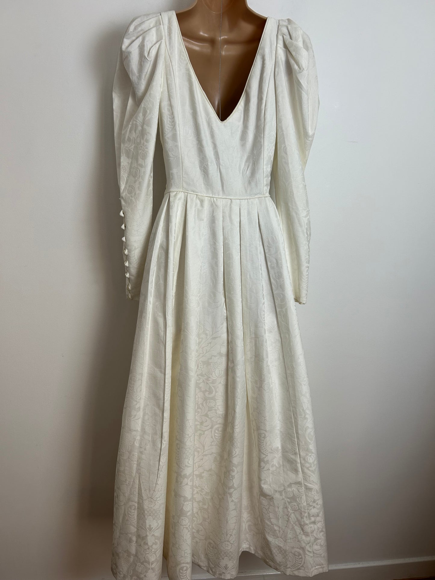 Vintage 1980s LAURA ASHLEY Size 8 (Size 12 On Label) Cream Damask Leg Of Mutton Sleeve Wedding Dress
