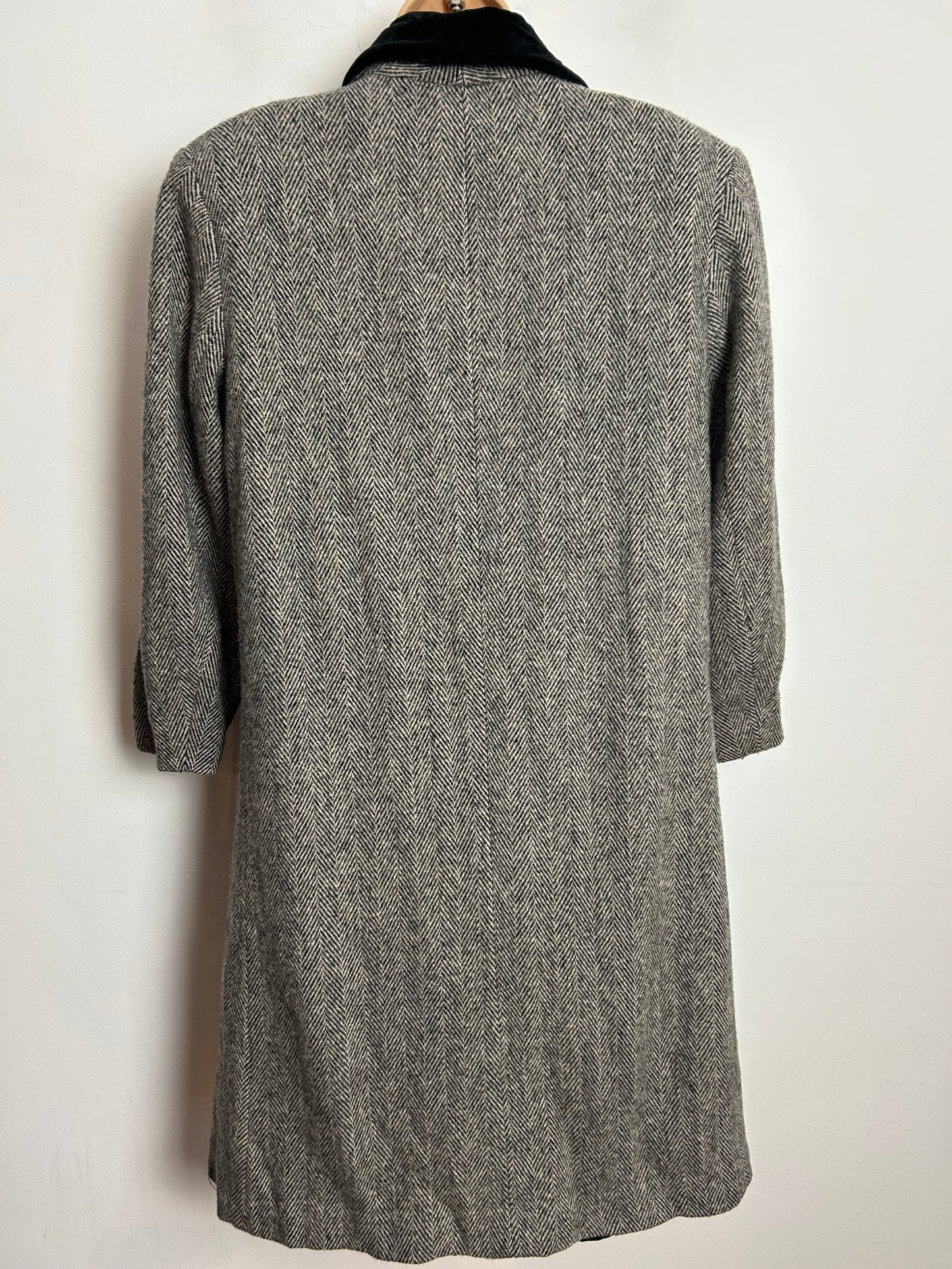 Vintage 1980s NOBLE FASHIONS UK Size 14 Grey Herringbone Wool Velvet Trim Double Breasted Coat