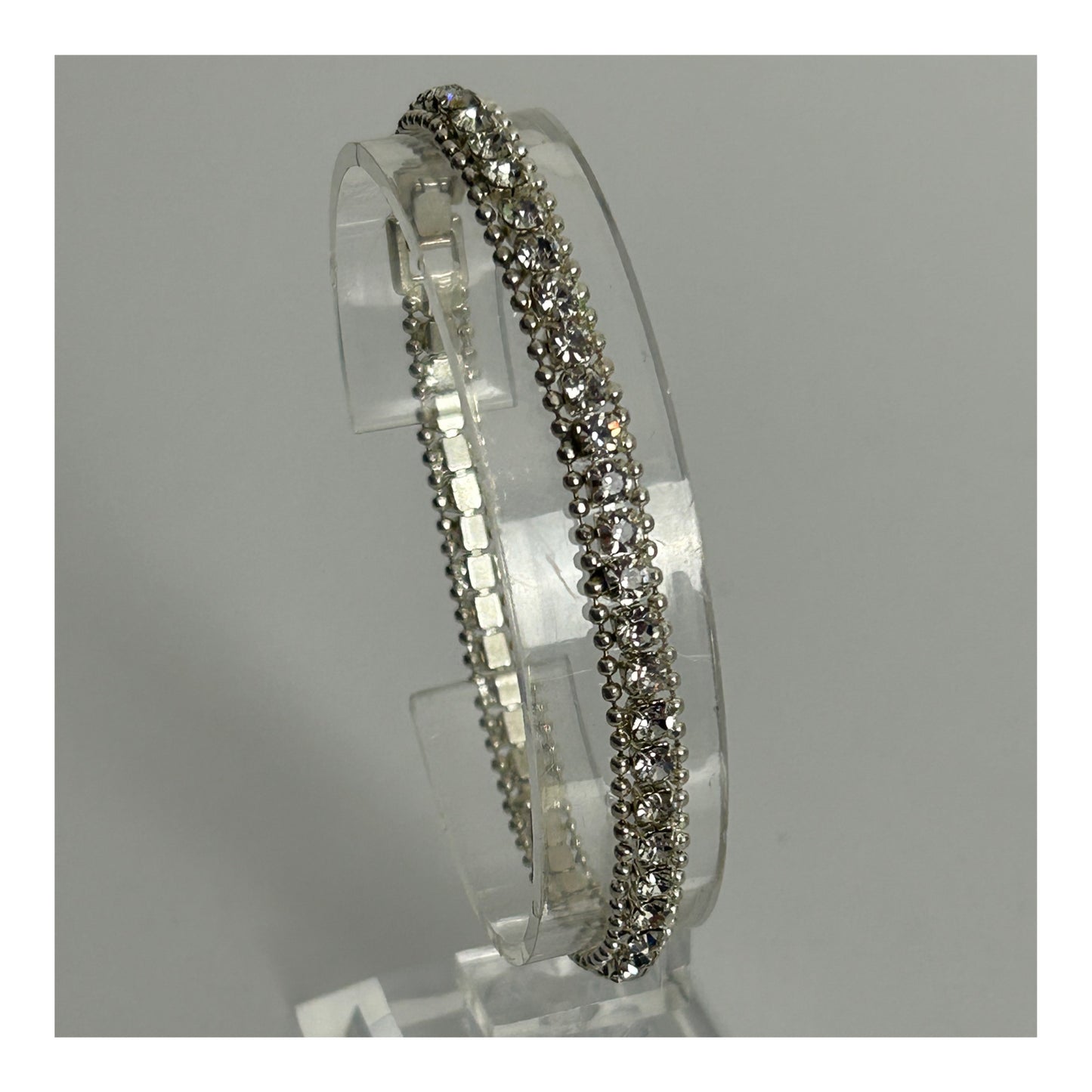 Vintage Pretty Silver Tone Diamante Set Bracelet
