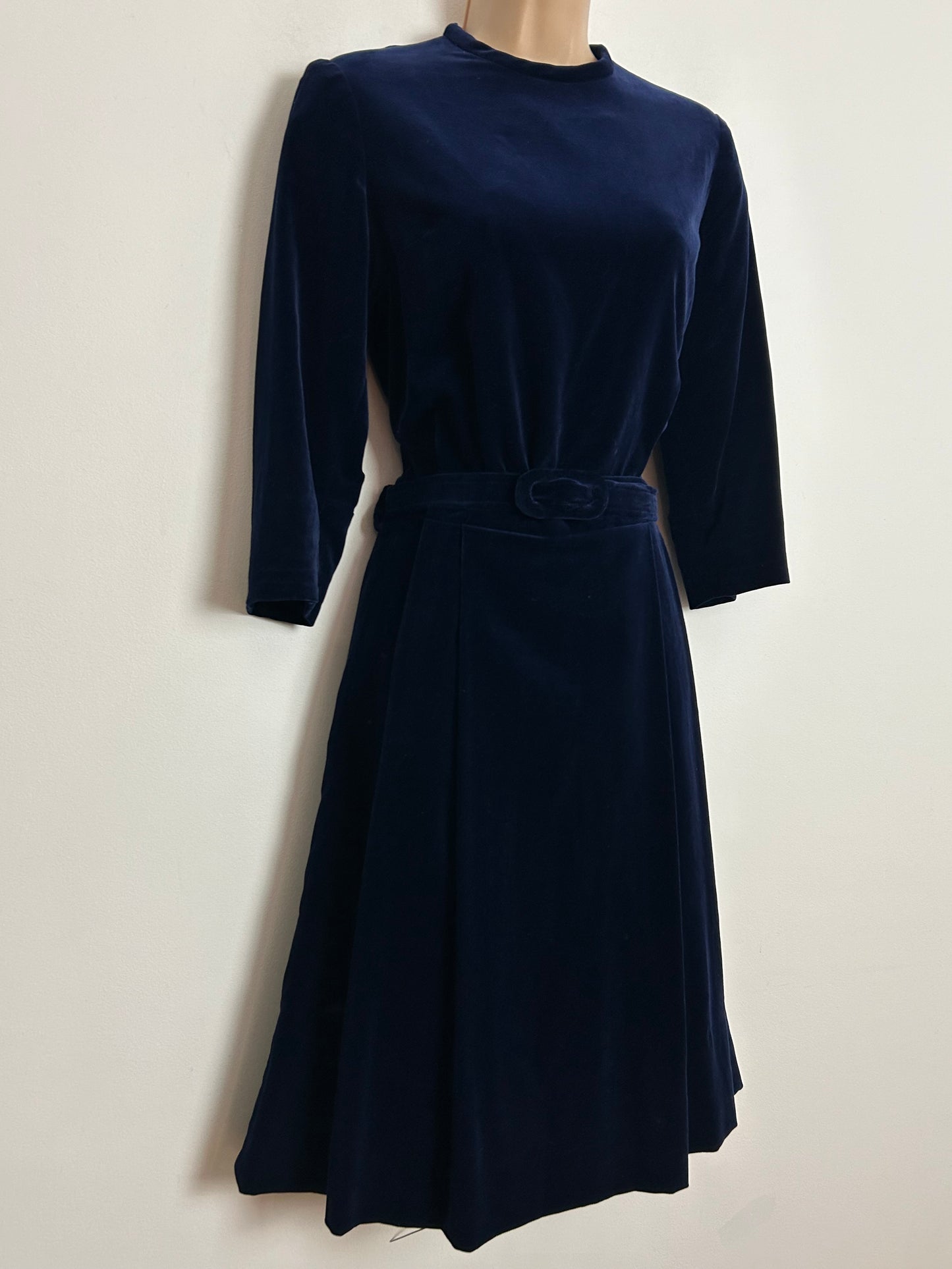 Vintage 1960s UK Size 10-12 Dark Midnight Blue Velvet Belted Pleated Dress