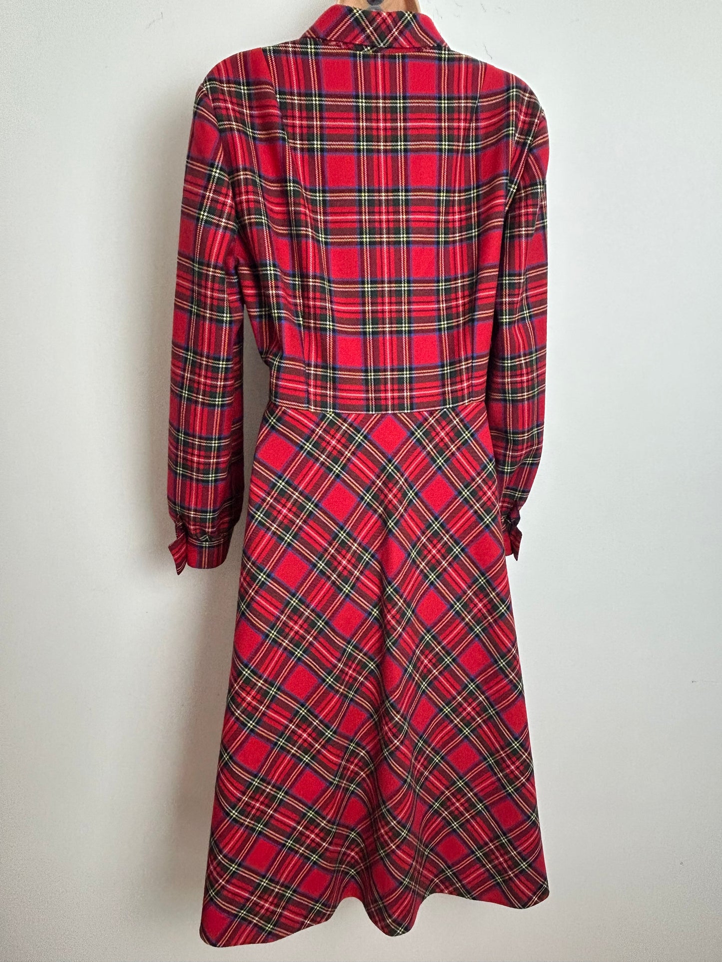 Vintage 1970s Size 14 red green & yellow tartan check long sleeve fit & flare wool dress