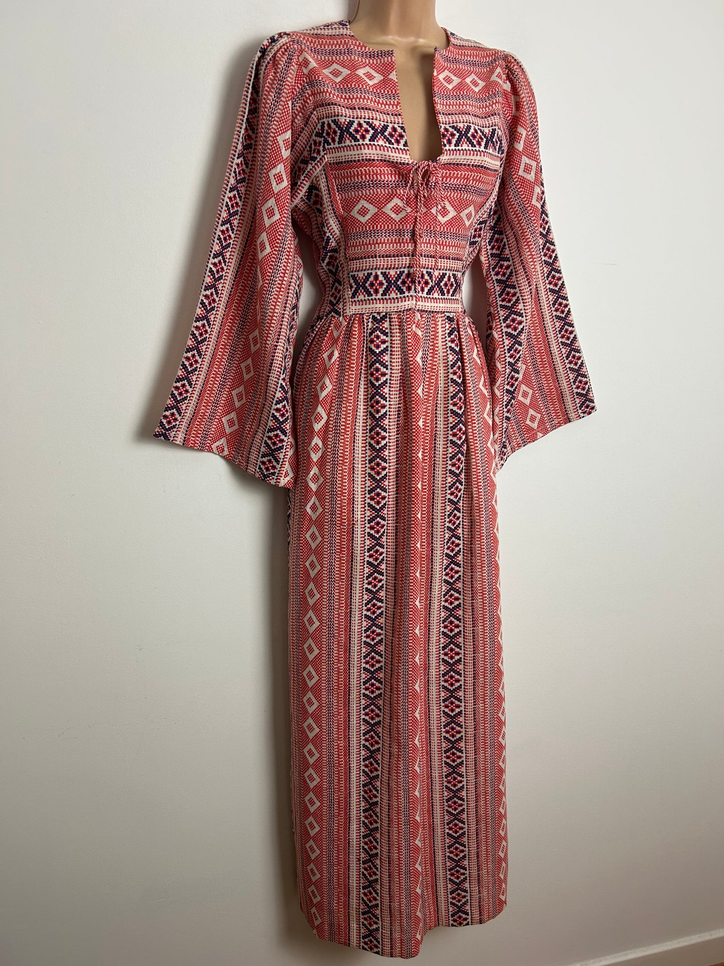 Vintage 1970s Size 8 Red White & Blue Abstract Print Cotton Mix Notch Neck Maxi Dress