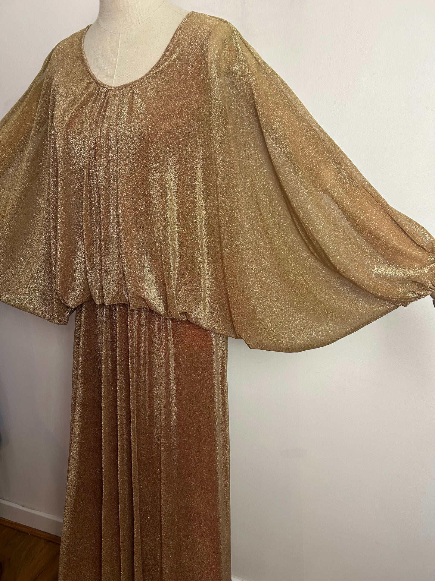 Vintage Late 1970s JOHN CHARLES UK Size 6-8 Gold Metallic Lurex Bat Wing Xmas Party Maxi Dress