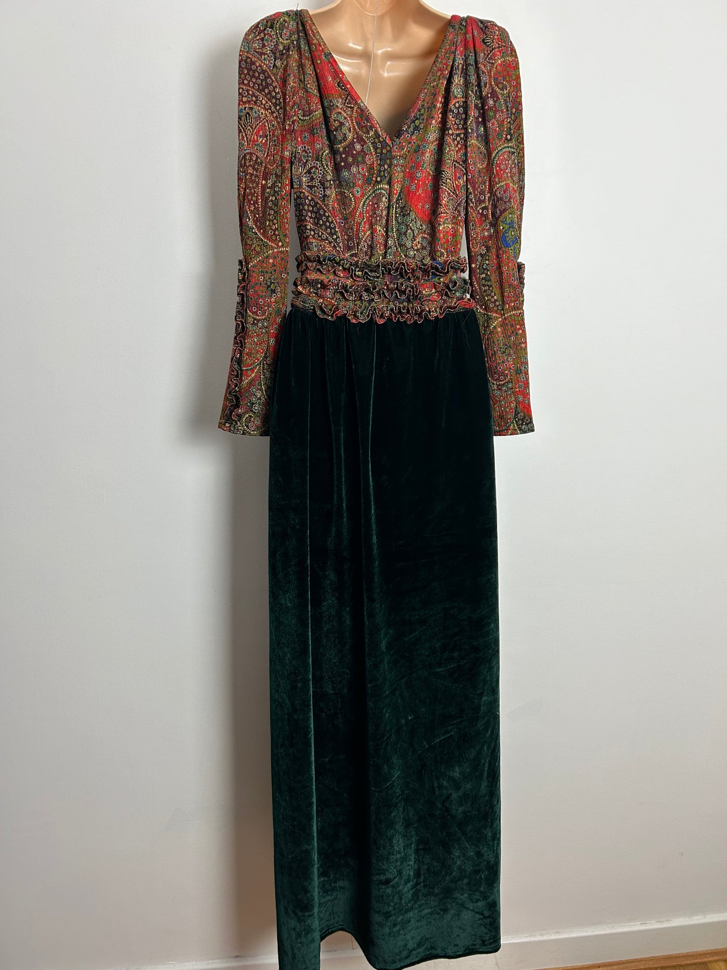 Vintage 1980s/1990s UK Size 6-8 Dark Red & Green Paisley Print Velvet/Velour Maxi Dress