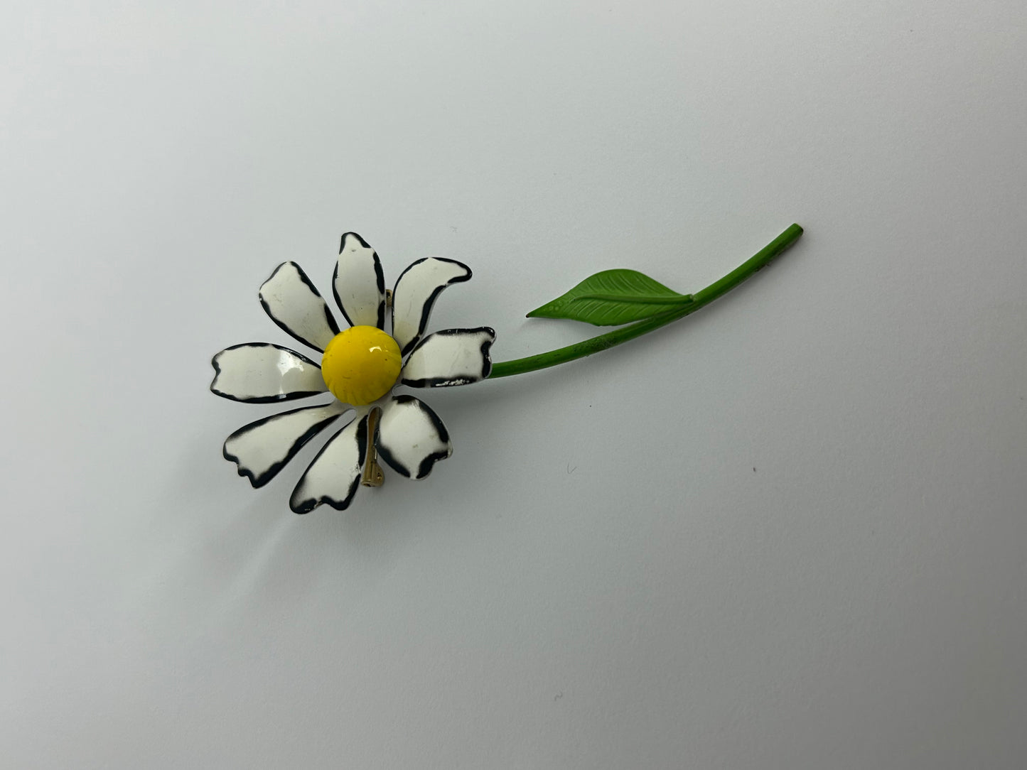 Vintage Gorgeous Large White Daisy Pin Brooch