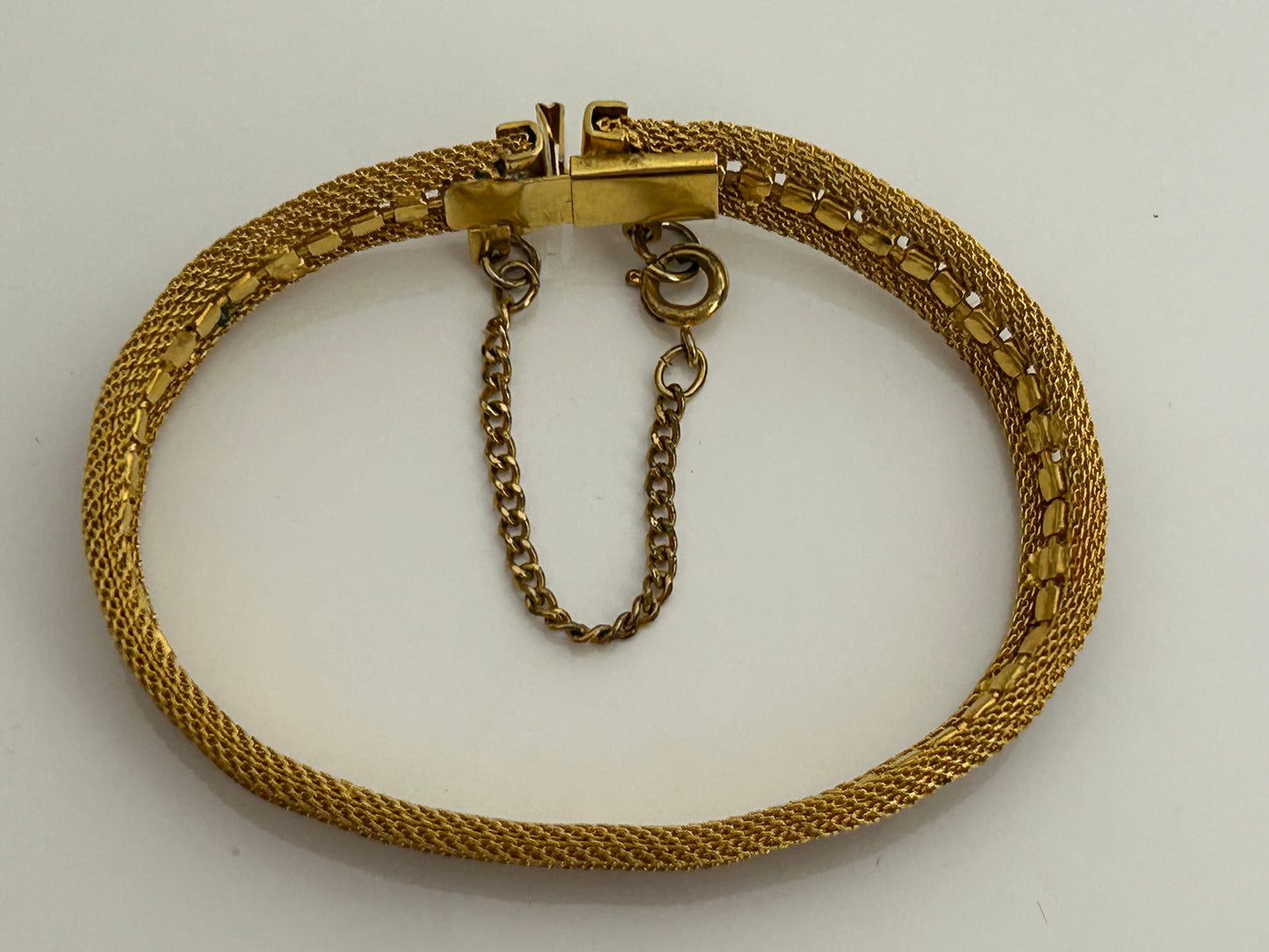Vintage 1960s Gold Tone Fine Mesh Amber Colour Stone Set Bracelet