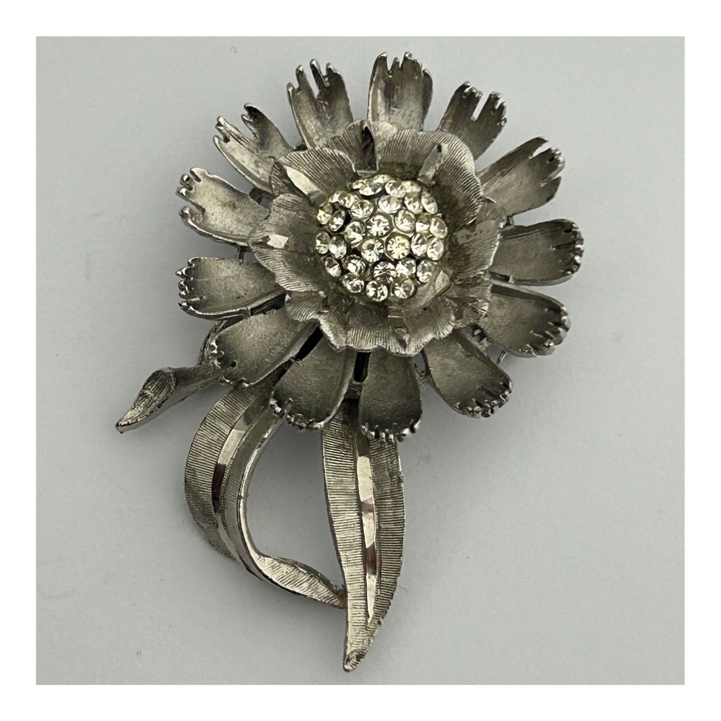 Vintage Large Silver Tone Base Metal Diamante Set Flower Pin Brooch