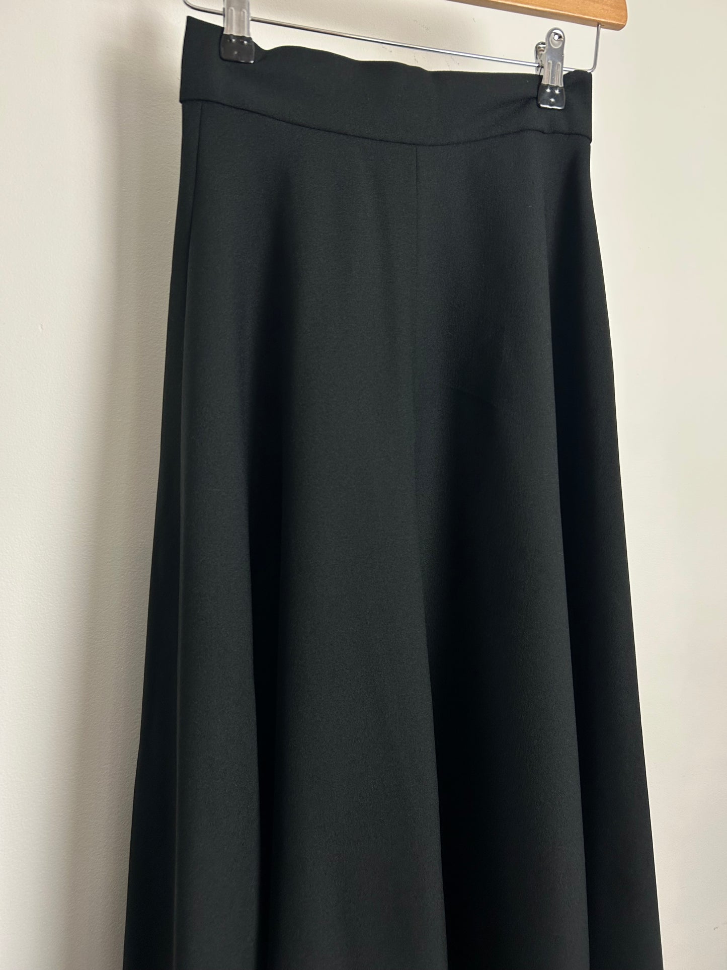 Vintage 1970s Size 6 Classic Long Black Max Skirt