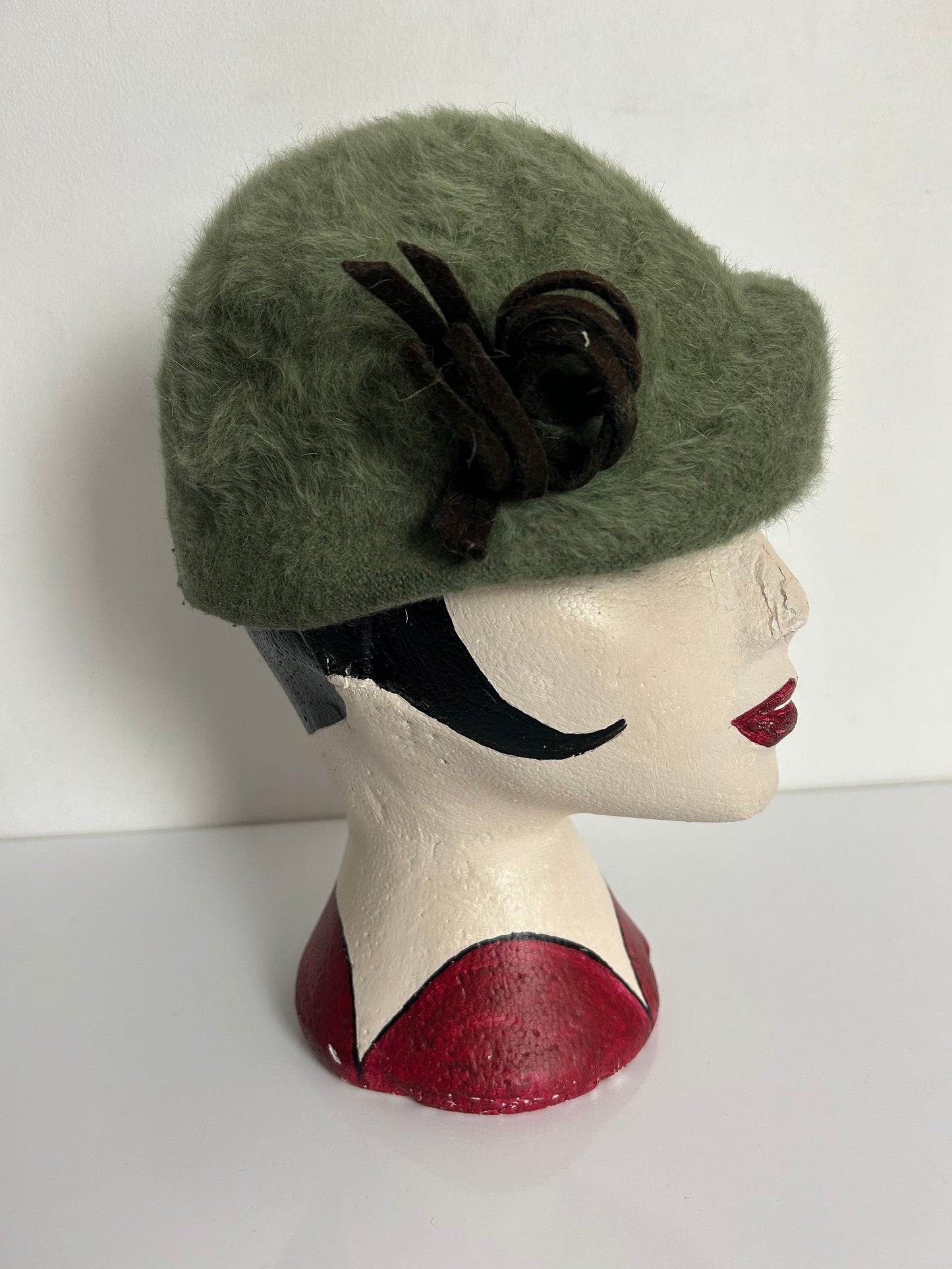Vintage 1960s Green Angora Soft Touch Felt Floral Detail Cloche Style Hat
