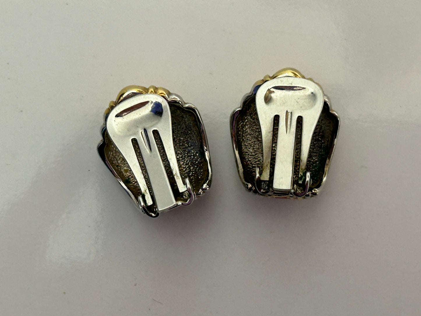 Vintage 1980s Silver & Gold Tones & Coral Enamel Art Dec Style Clip On Earrings
