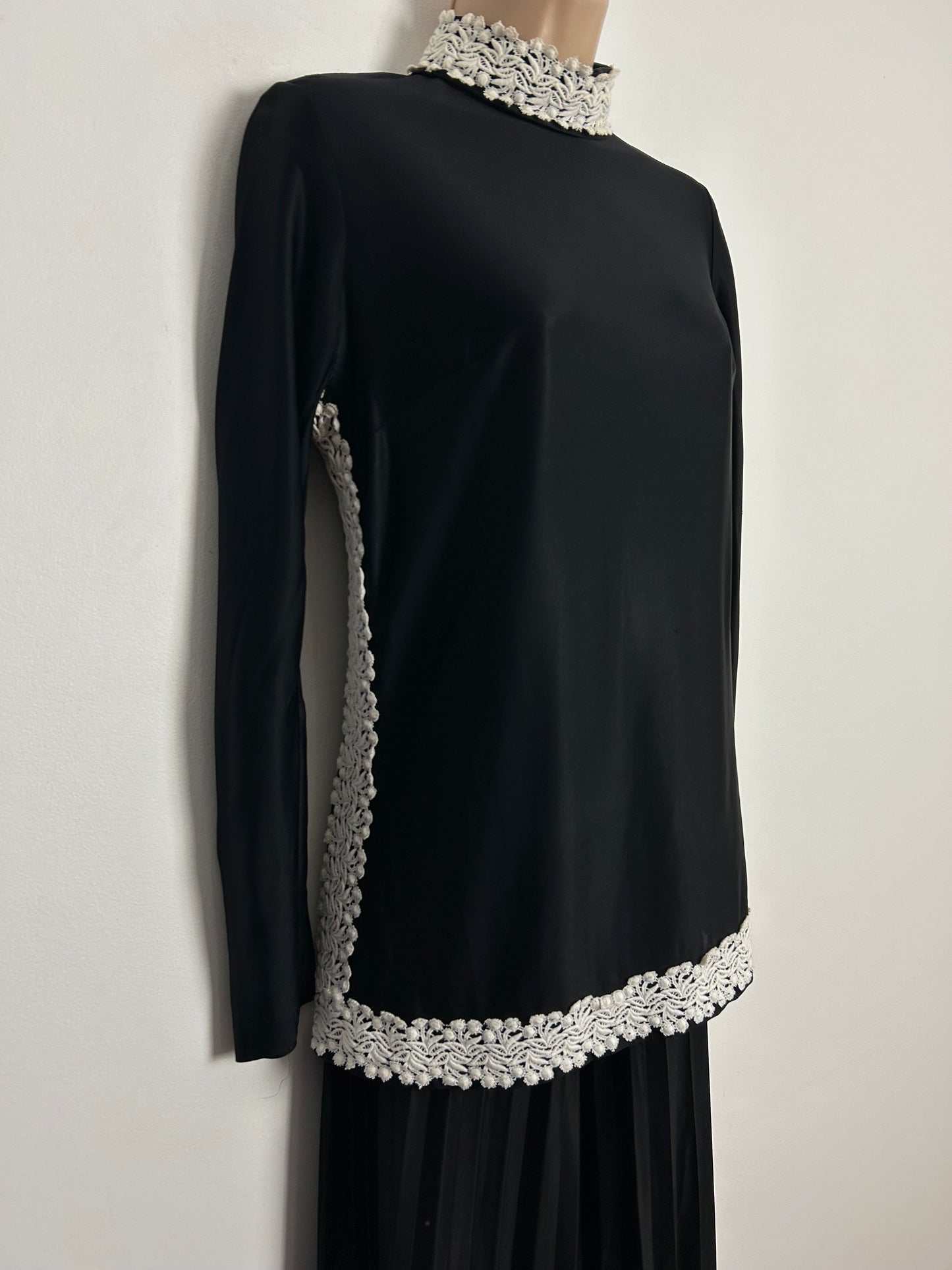 Vintage 1970s UK Size 6 Black Pleated Wide Leg Trouser & Tunic Two Piece Co-Ord Set