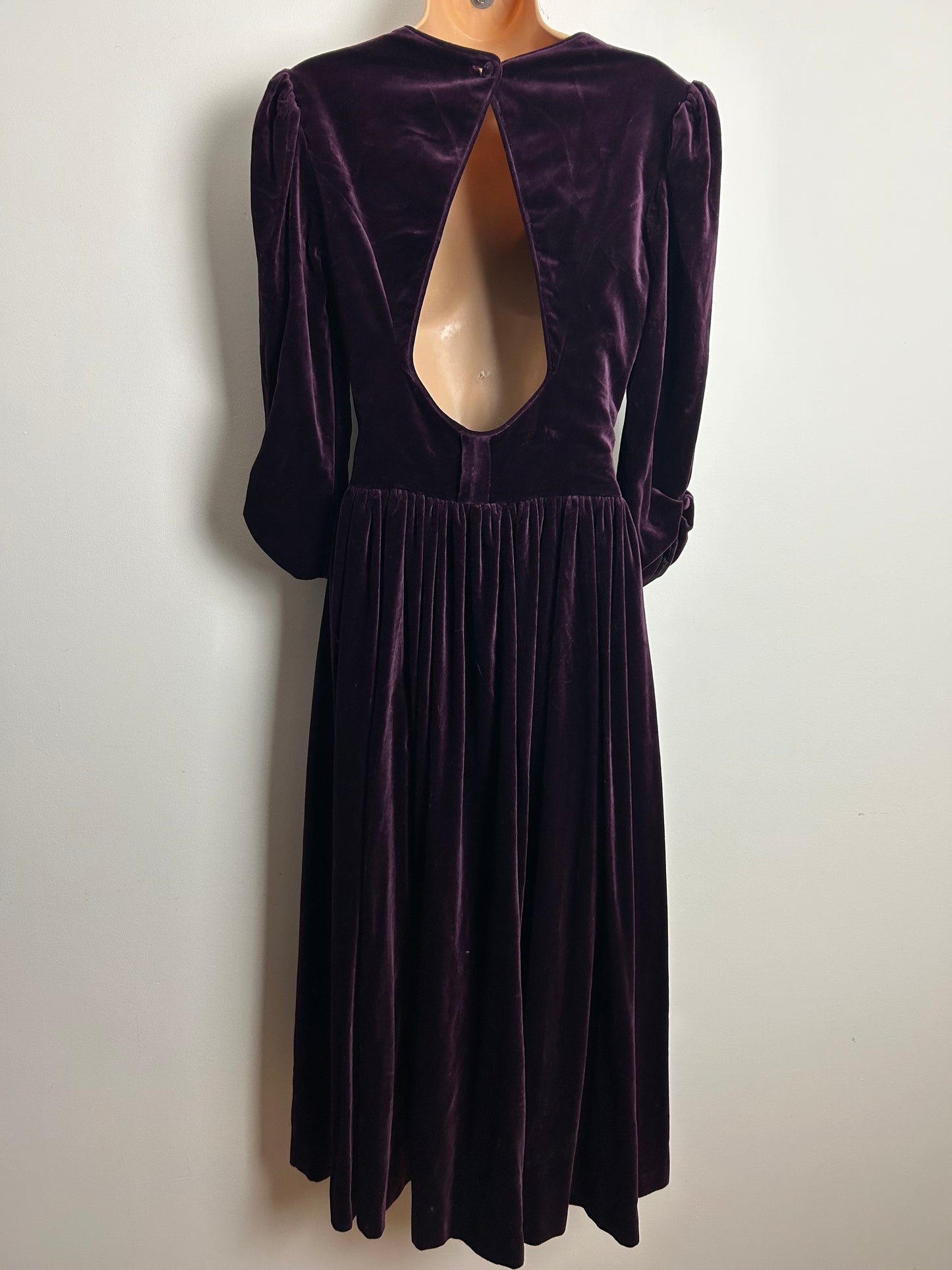 Vintage 1980s LAURA ASHLEY Made In Hungary Size 10 (14 On Label) Plum Purple Velvet Midi Dress