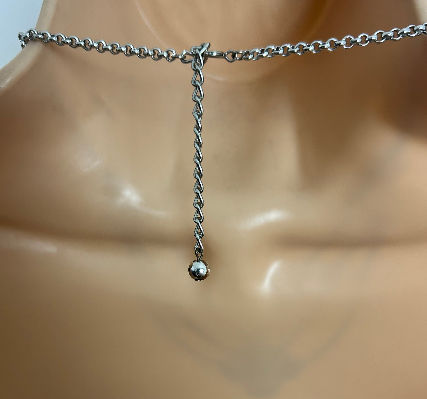 Vintage Silver Tone Base Metal Lilac & Red Stone Set Triple Chain Scottish Celtic Style Necklace