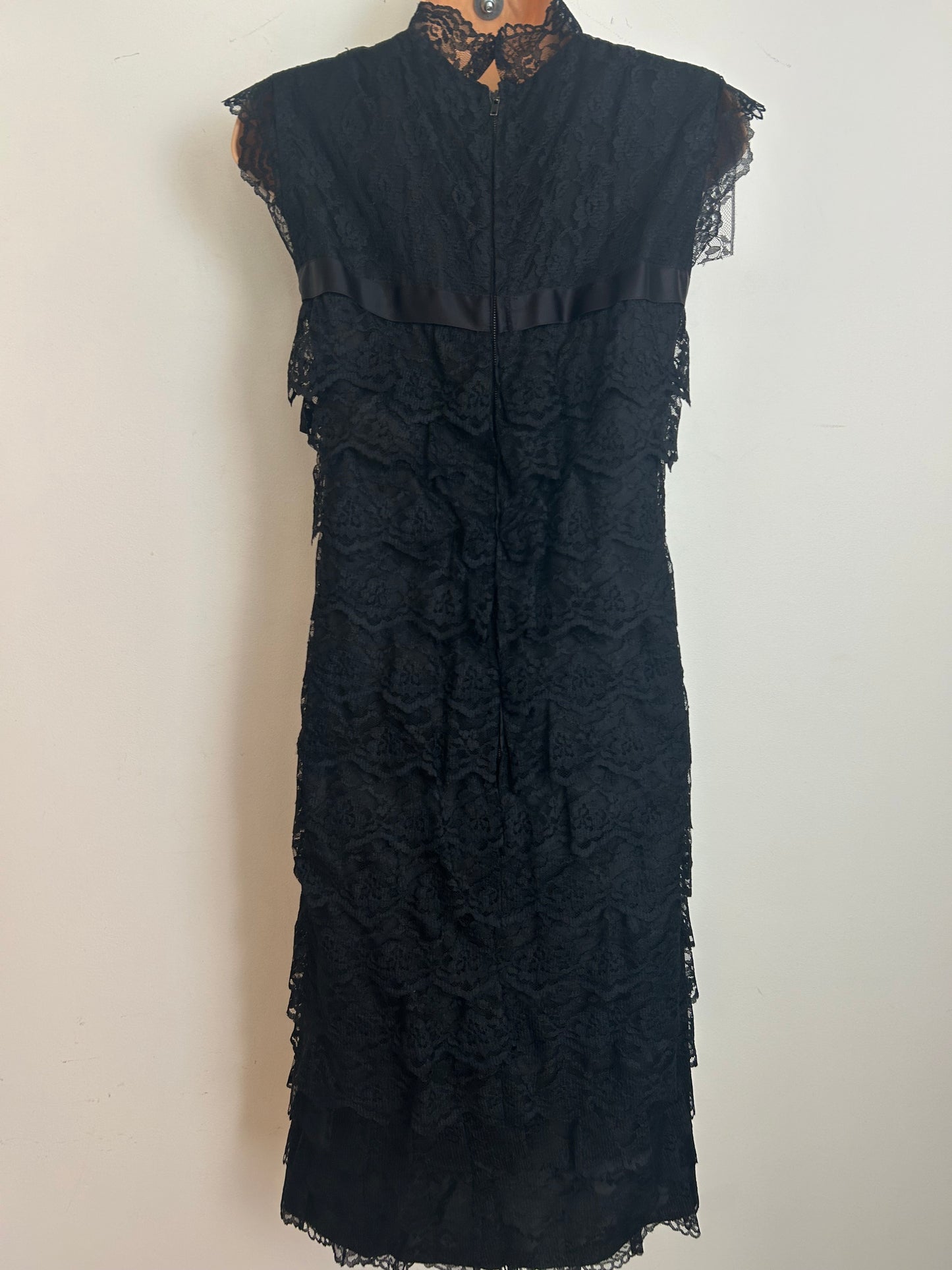 Vintage 1960s POLLY PECK BY SYBIL ZELKER Size 6-8 Black Lace Layered Satin Ribbon Trim Evening Shift Dress