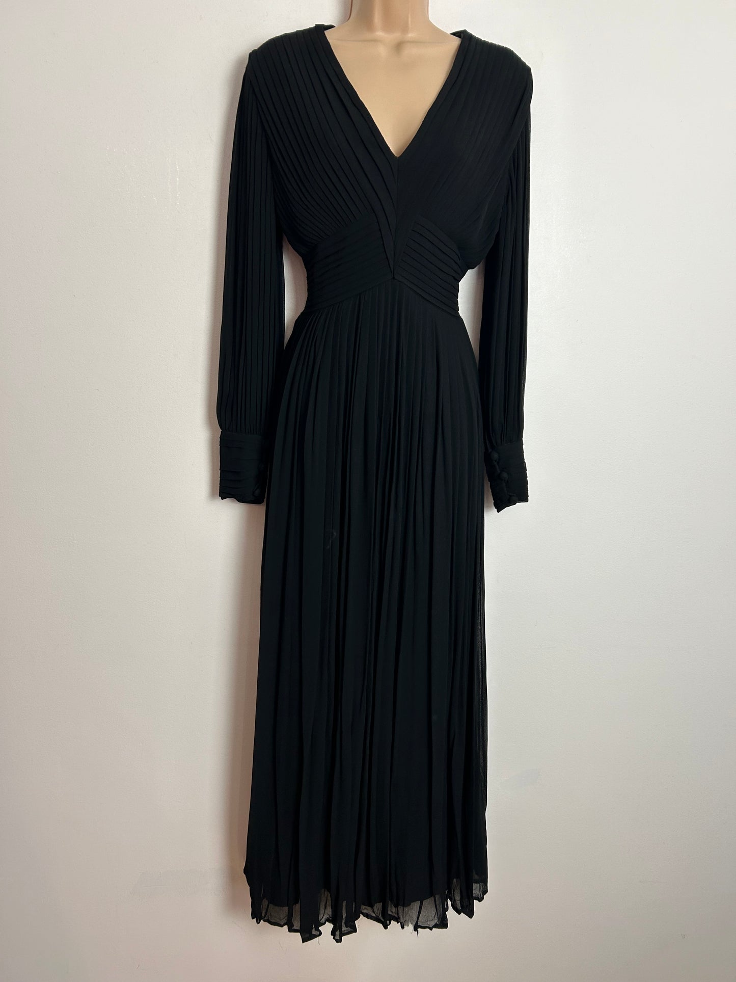 Vintage 1970s LOUIS FERAUD UK Size 12 Black Long Balloon Sleeve Pleated Evening Maxi Dress