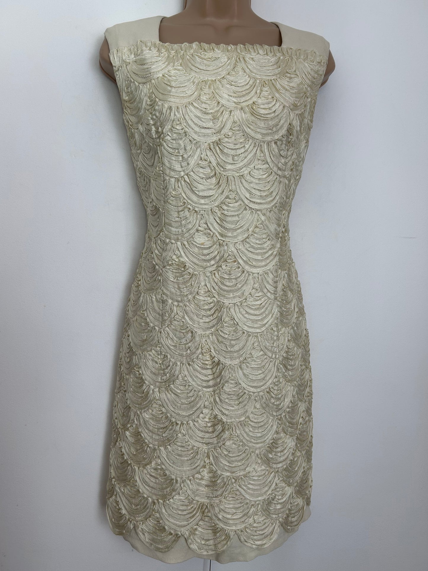 Vintage 1960s DUCHESSE MODELLE Size 10 Cream Braid Embellished Rayon Occasion Shift Mod Dress