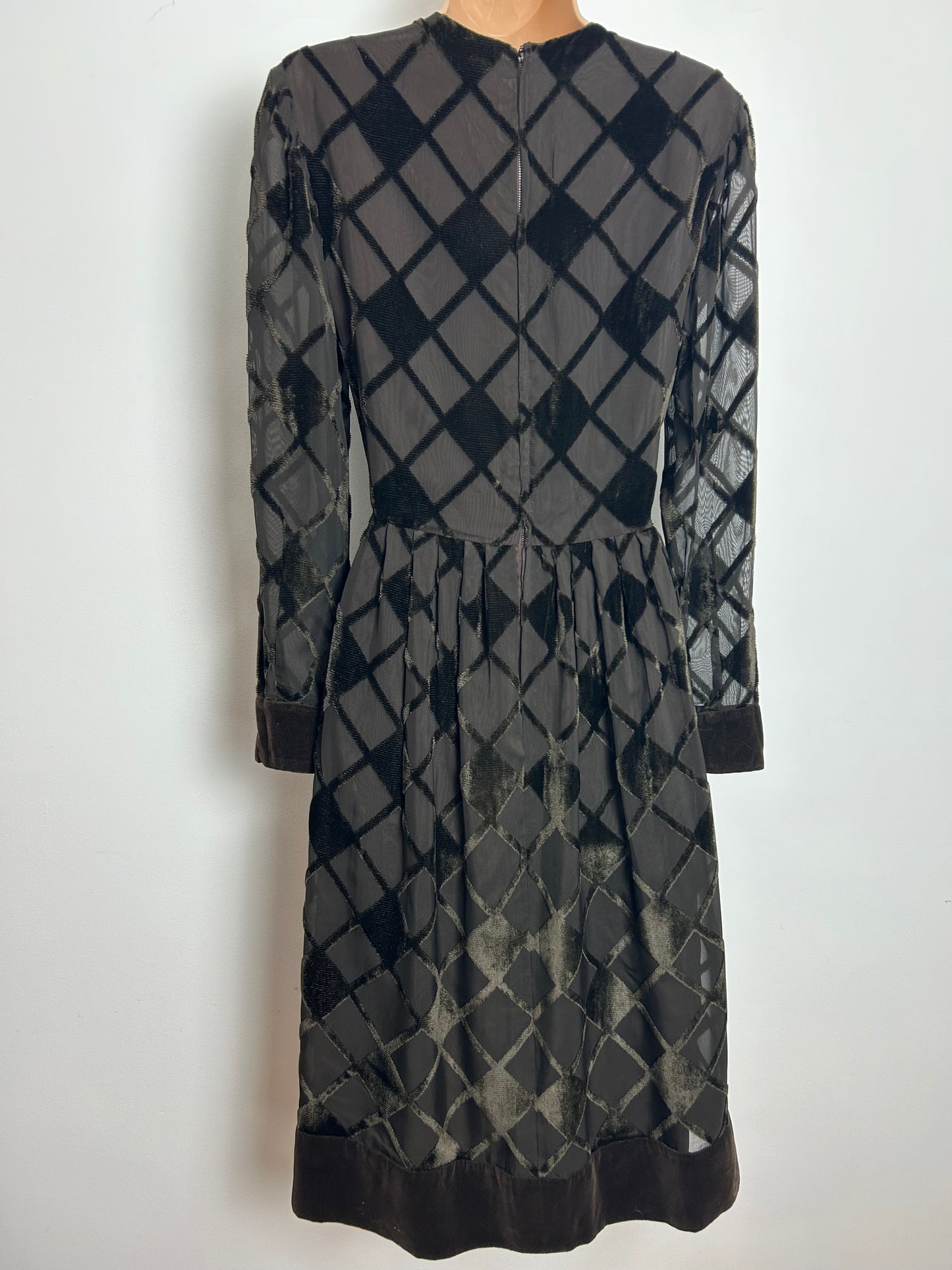 Vintage 1960s JEAN ALLEN Size 8-10 Brown Chiffon & Velvet Diamond Check Pattern Long Sleeve Dress