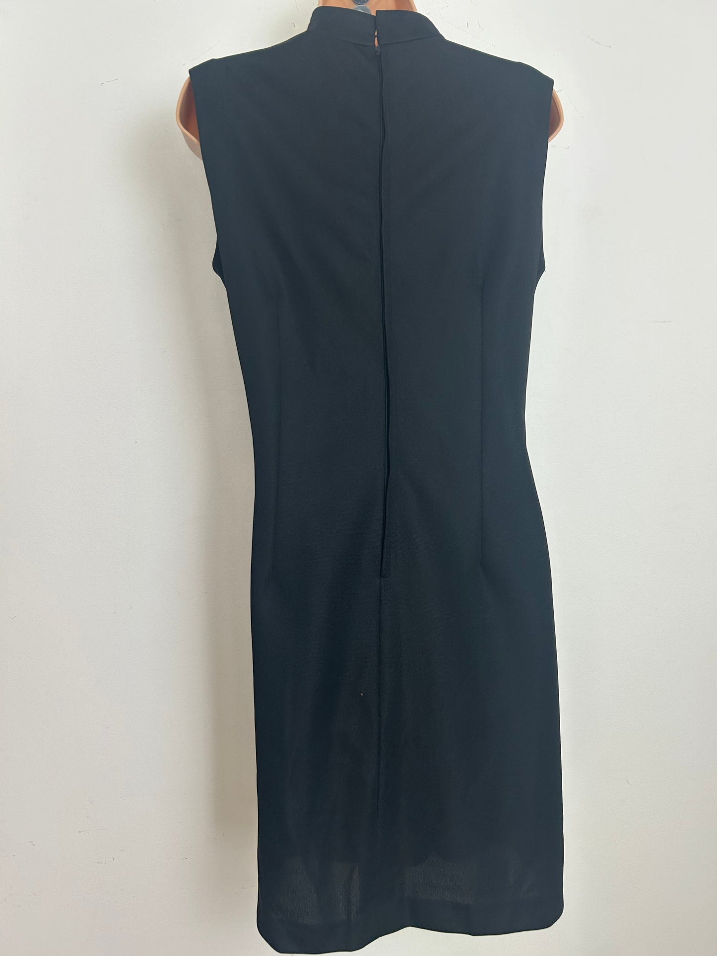 Vintage 1960s LADY BAIRNSWEAR Size 14 Black Sleeveless Crimplene Mod Shift Dress