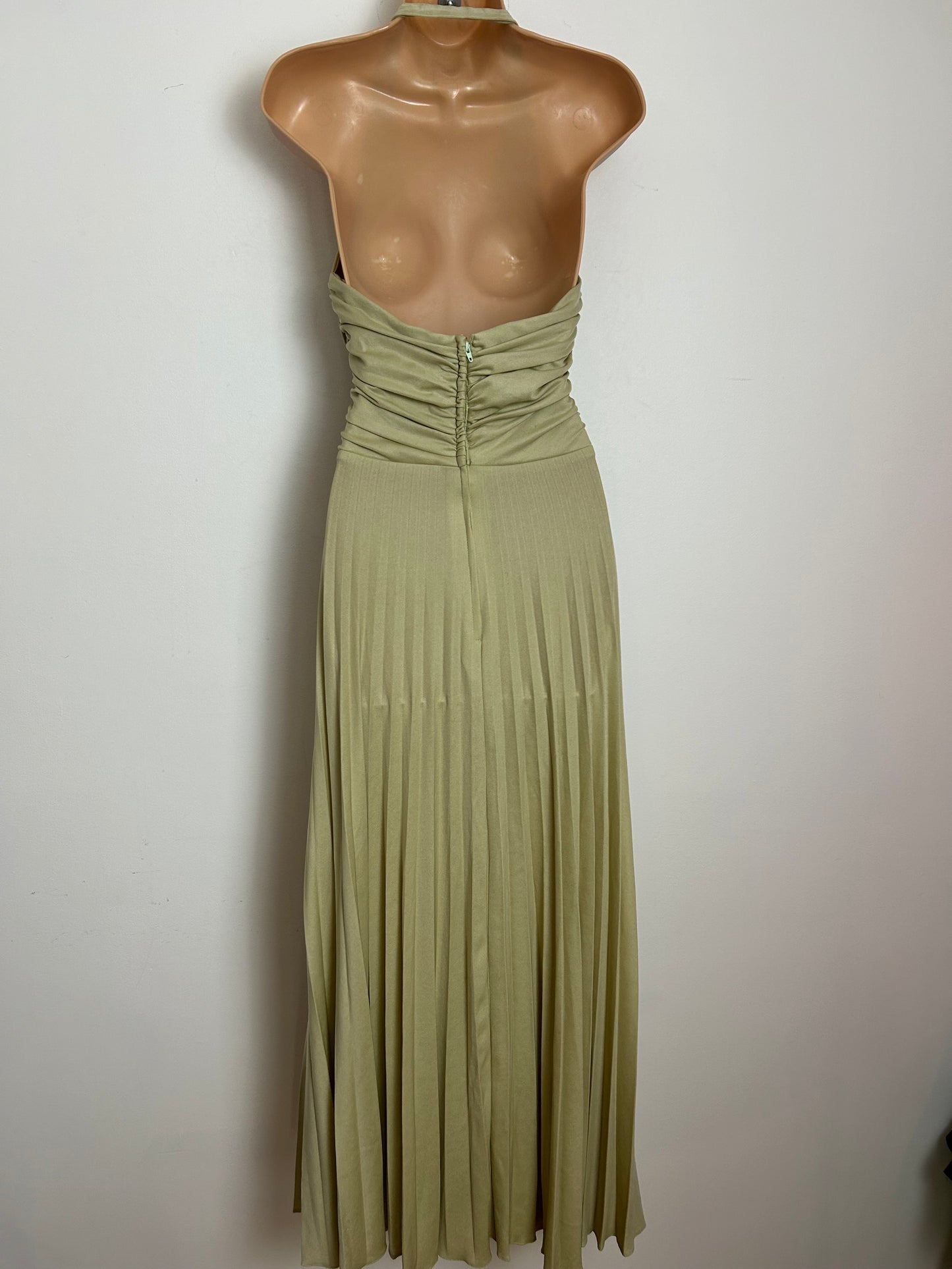 Vintage 1970s JOHN CHARLES UK size 8 Pale Sage Green Halterneck Occasion Maxi Dress