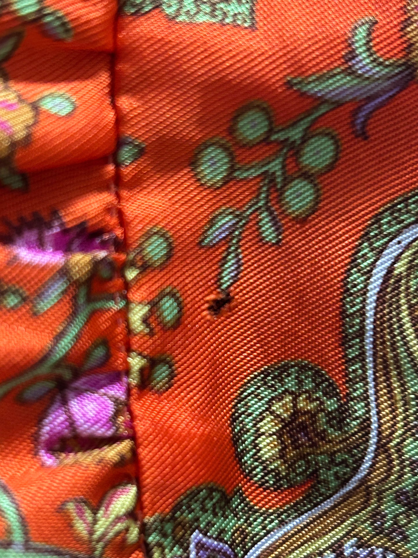 Vintage 1970s Size 10 Orange Green & Pink Nouveau Floral Print Sleeveless Tie Waisted Blouse