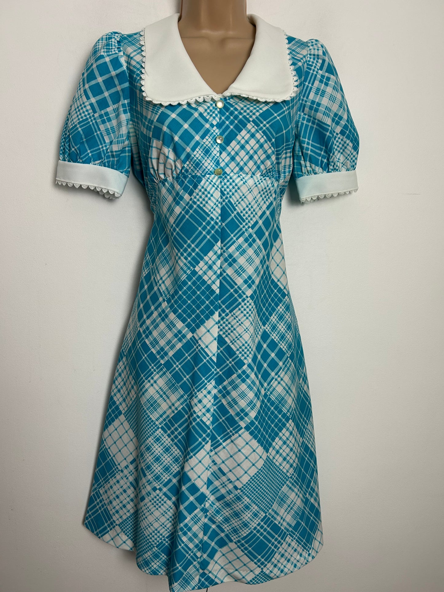Vintage Late 60s/Early 70s Size 10 Turquoise & White Check Print Cotton Short Sleeve Tie Back Mod Dolly Dress
