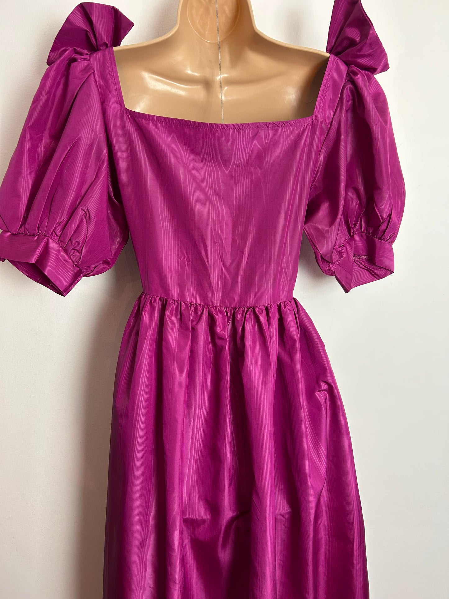 Vintage 1980s VIVIEN SMITH UK Size 8 Magenta Bow Shoulder Maxi Length Xmas Party Dress/Gown