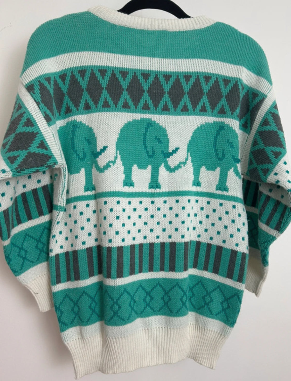 Vintage 1980s Size 10-12 Mint Green & White Elephant Pattern Novelty Jumper