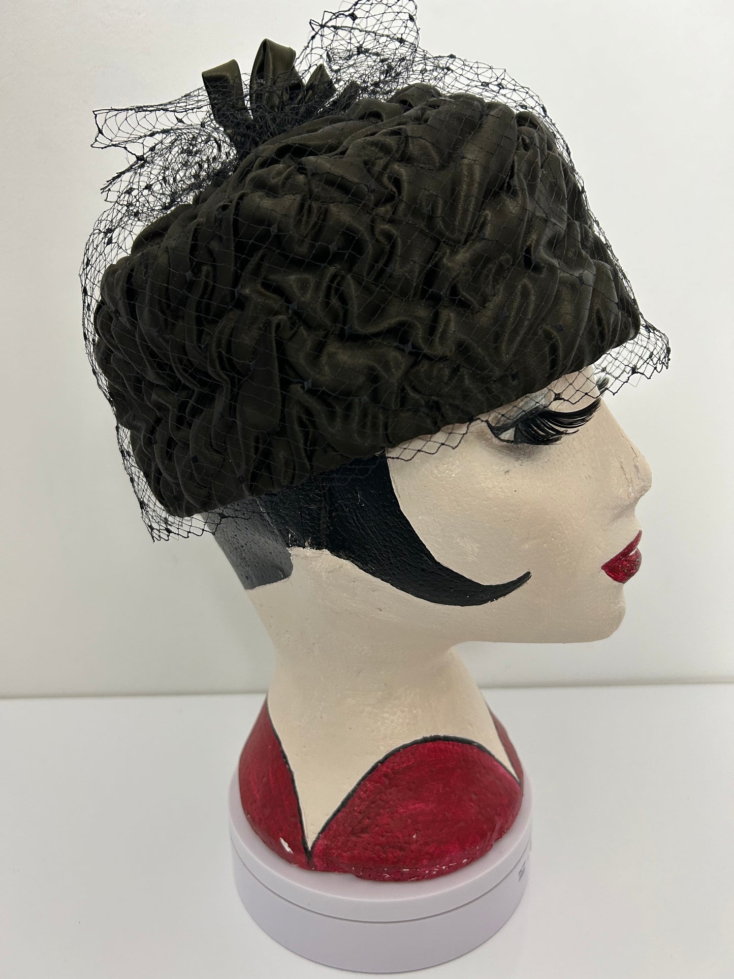 Vintage 1950s JACOLL Made In England Brown Crinkled Satin Net Covered Pill Box Hat