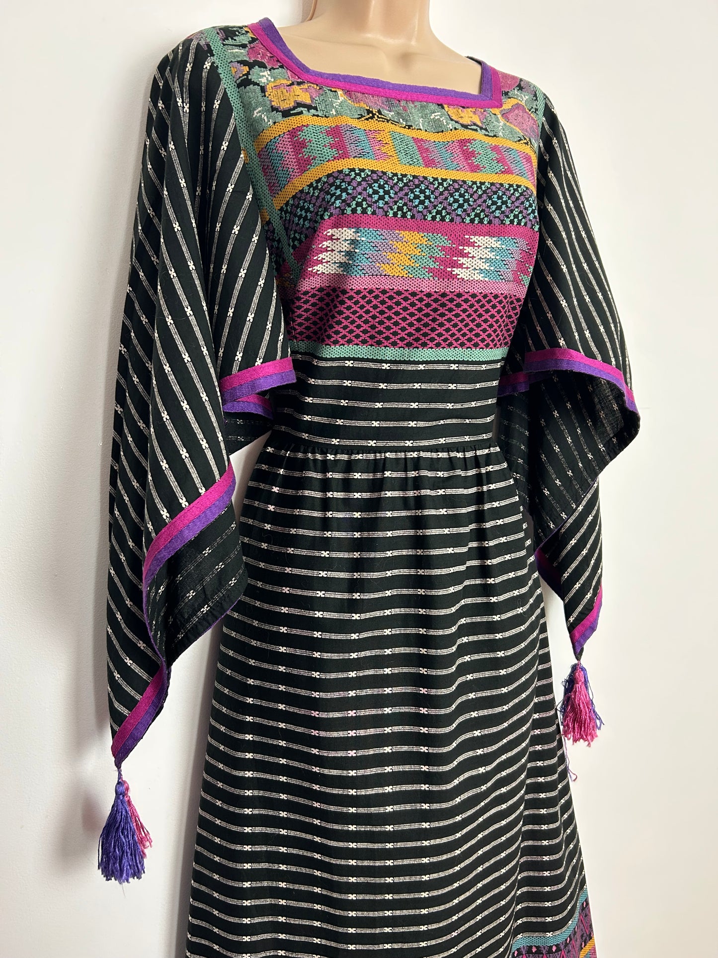 Vintage 1970s LUCIE LINDEN Size 8 Black White Green & Dark Yellow Cotton Pointed Tassel Sleeve Boho Maxi Dress