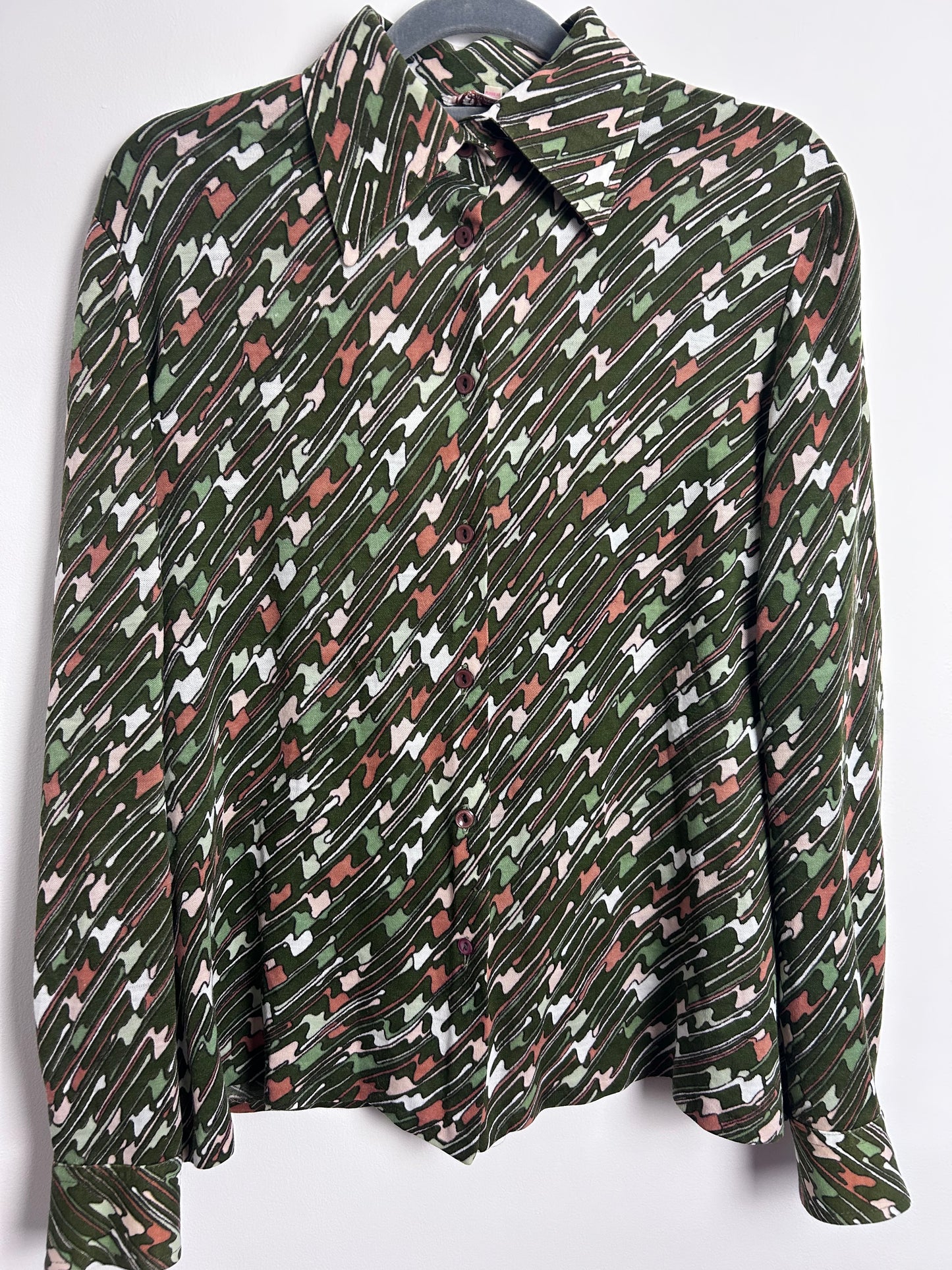 Vintage 1970s TRICOSA UK Size 14-16 Dark Green Abstract Stripe Print Long Sleeve Shirt