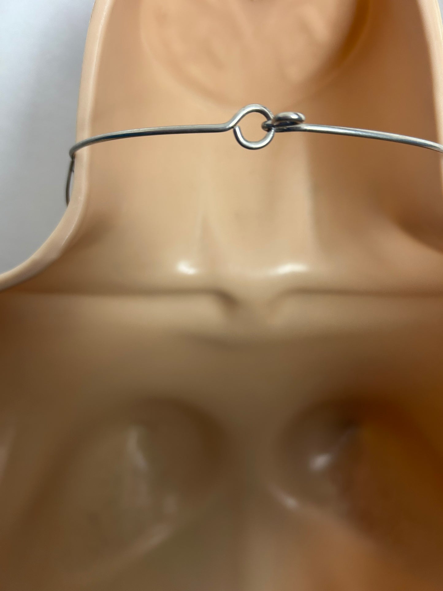 Vintage Silver Tone Scallop Design Chocker Necklace