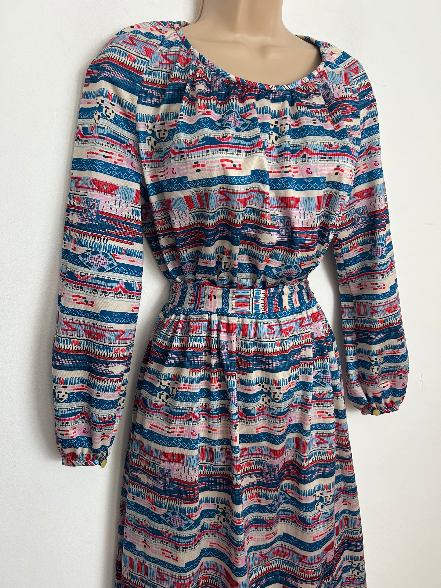 Vintage Late 1970s Size 12 Blue White Red & Pink Abstract Stripe Print Long Sleeve Belted Day Dress