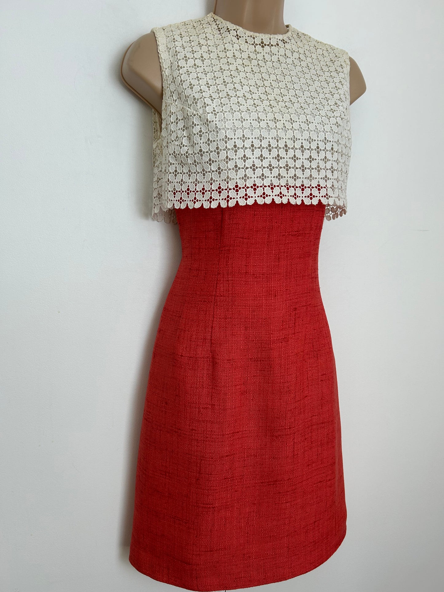 Vintage 1960s Size 6 Terracotta & Cream Lace Overlayer Fitted Occasion Dress