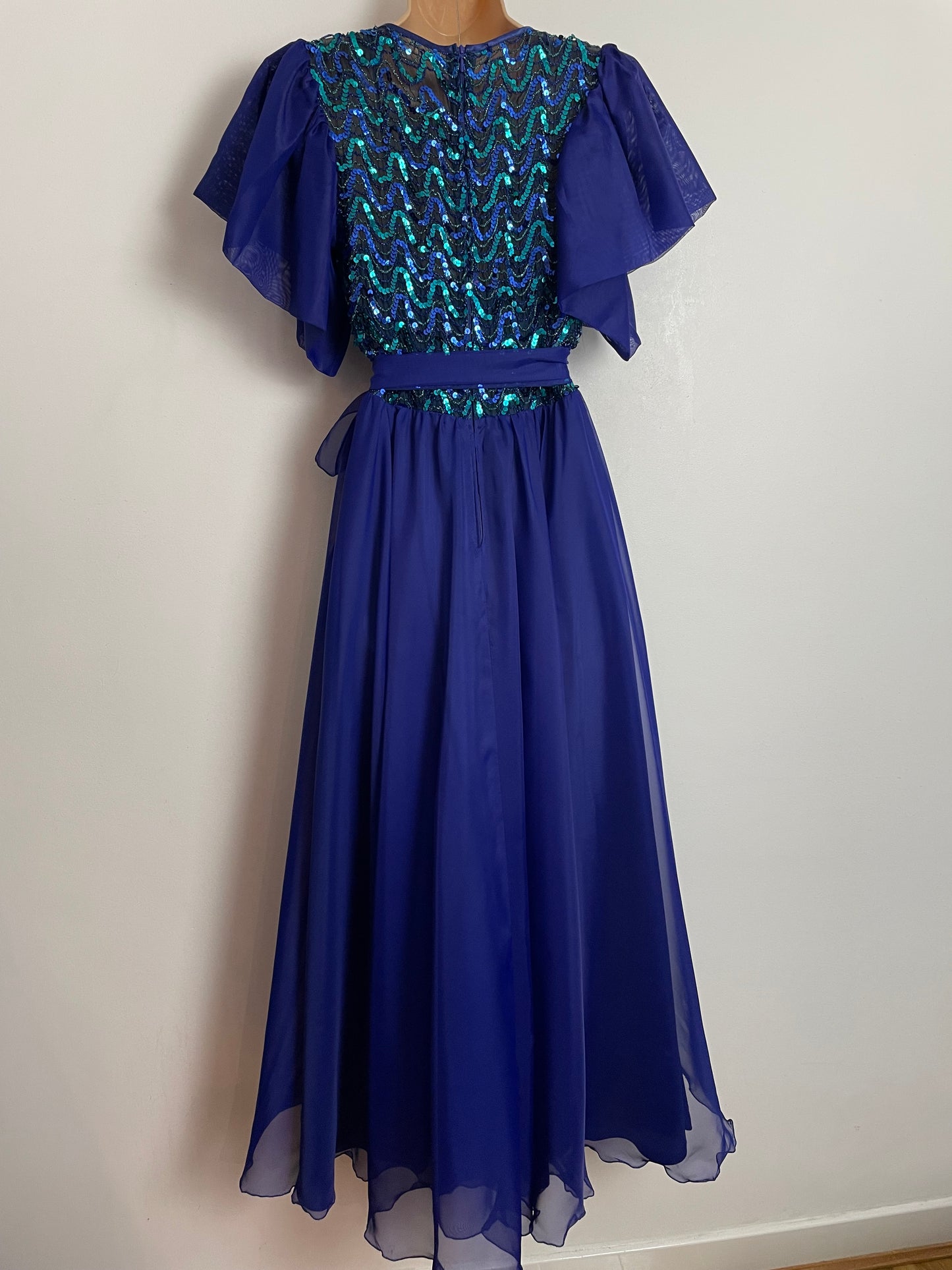 Vintage 1980s VERA MONT UK Size 8 Purpley Blue Sequin & Braid Trim Tulip Sleeve Occasion Evening Maxi Dress