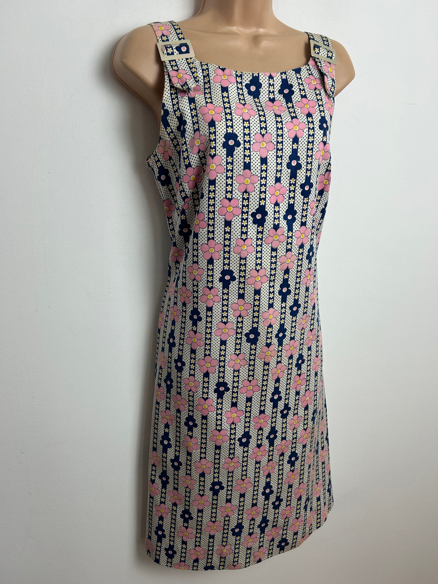 Vintage 1960s Size 8 White Pink & Navy Blue Daisy Stripe & Polka Dot Print Cotton Mod Shift Dress