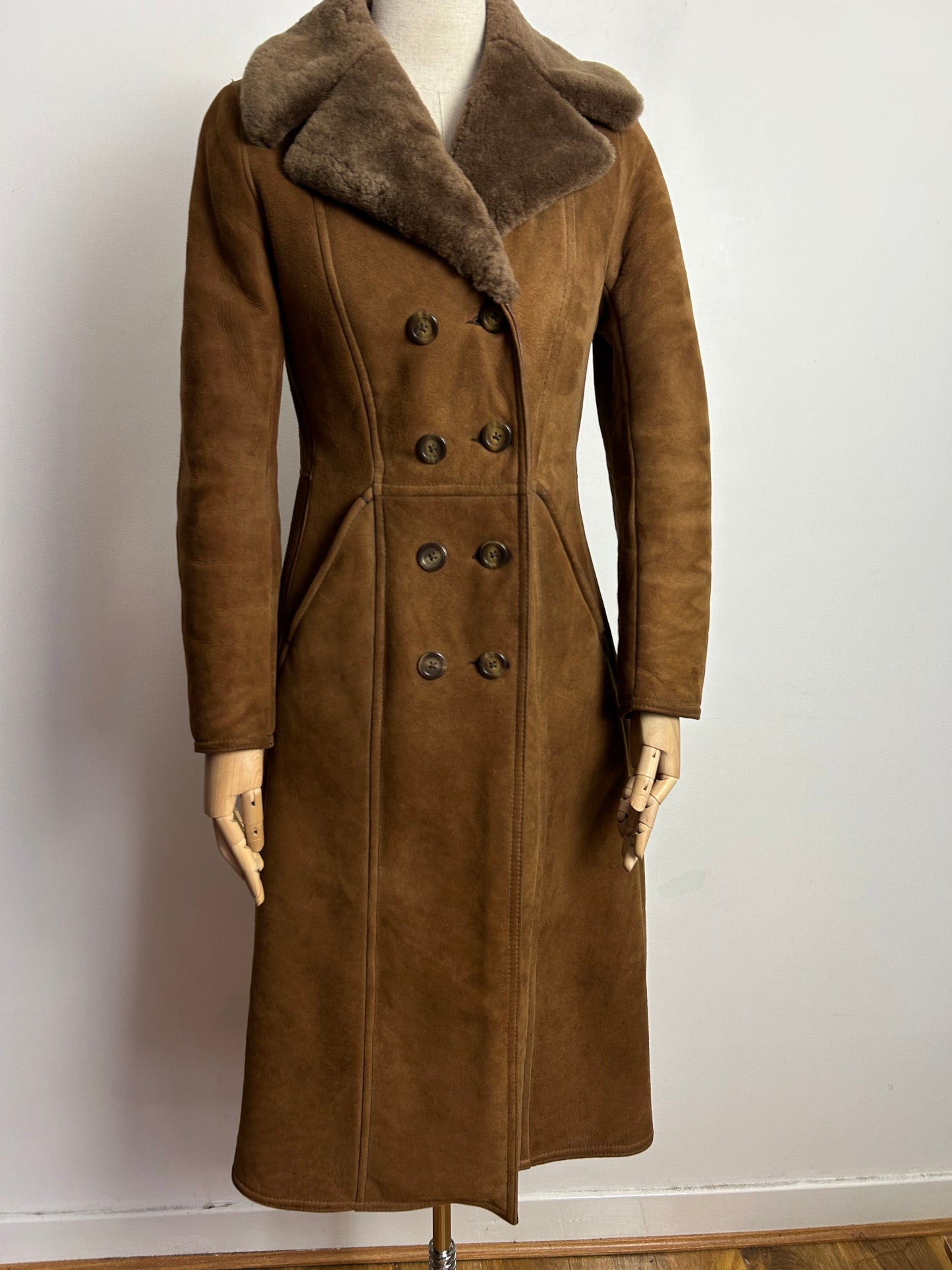 Vintage 1970s AN ARISTOCRAT BY MOORLANDS UK Size 8 Fine Sheepskin Penny Lane Style Coat